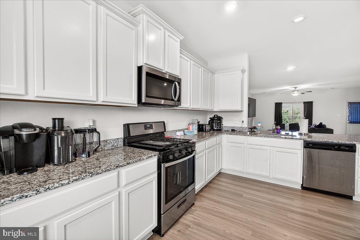 CAMBRIAN HILLS - Residential