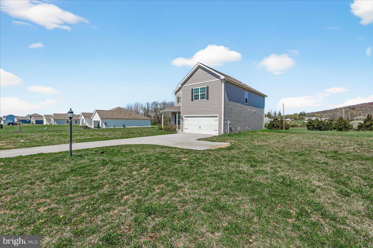 CAMBRIAN HILLS - Residential