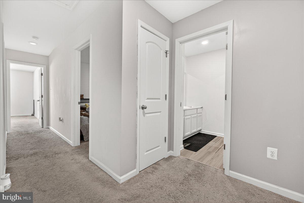 CAMBRIAN HILLS - Residential