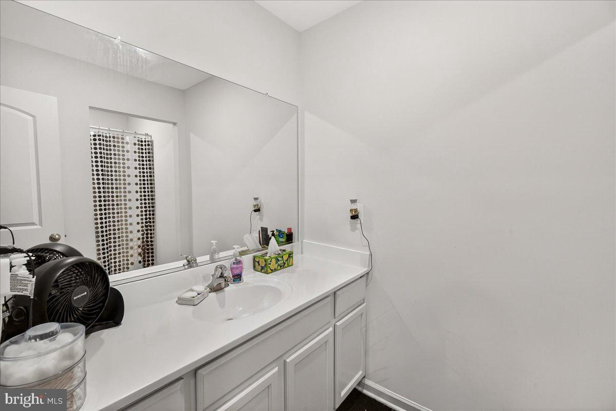 CAMBRIAN HILLS - Residential