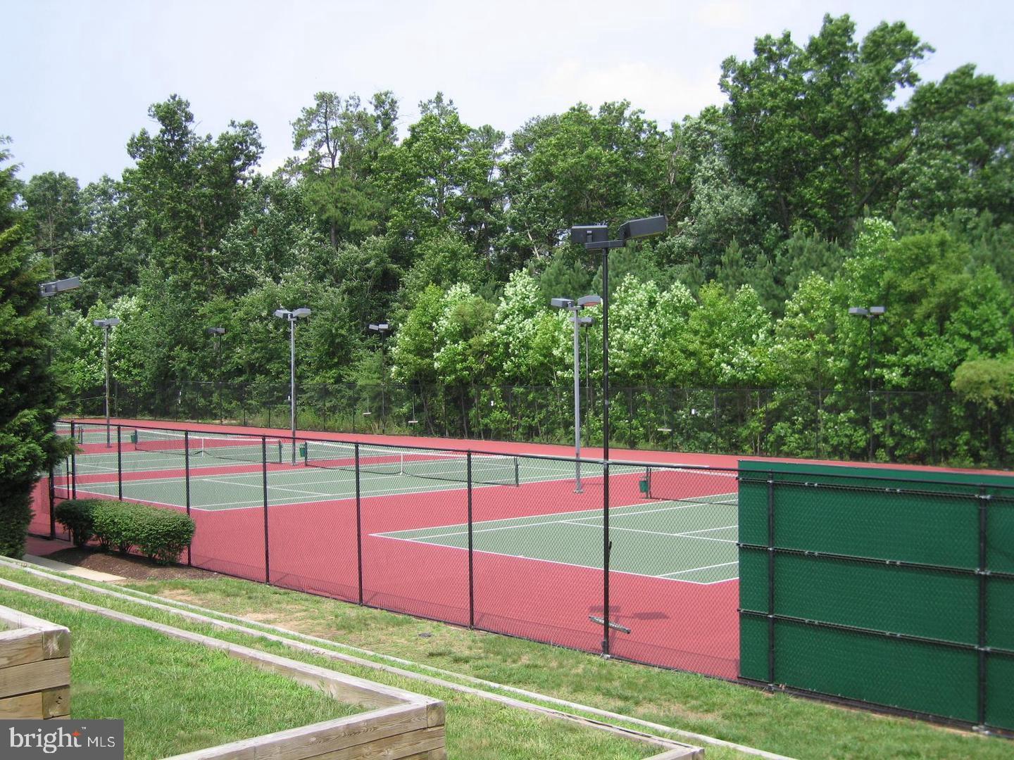 RUSSETT - Residential