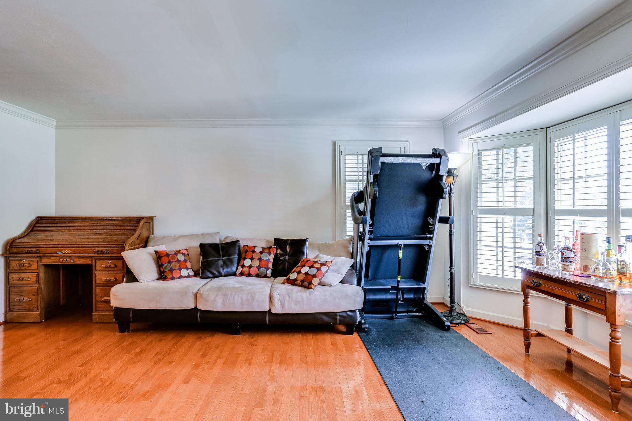 RUSSETT - Residential