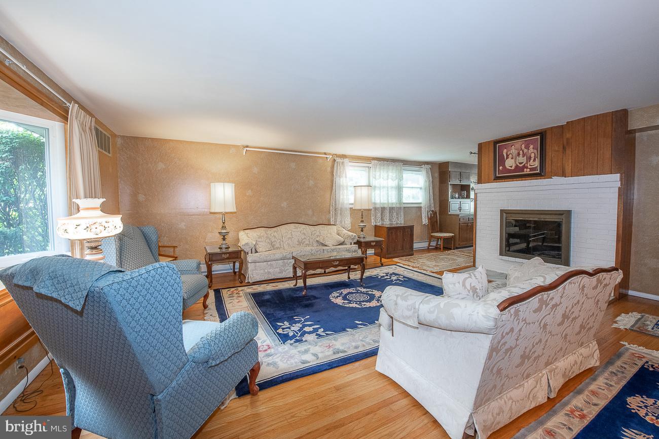 PADDOCK FARMS - Residential