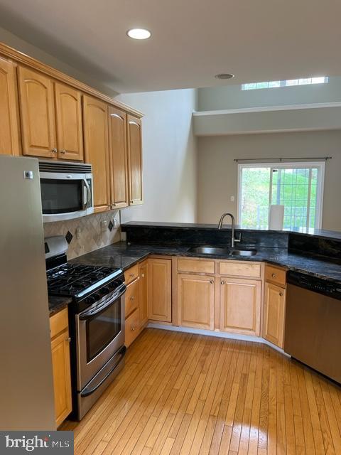 BRANDYWINE @ THORN - Residential Lease