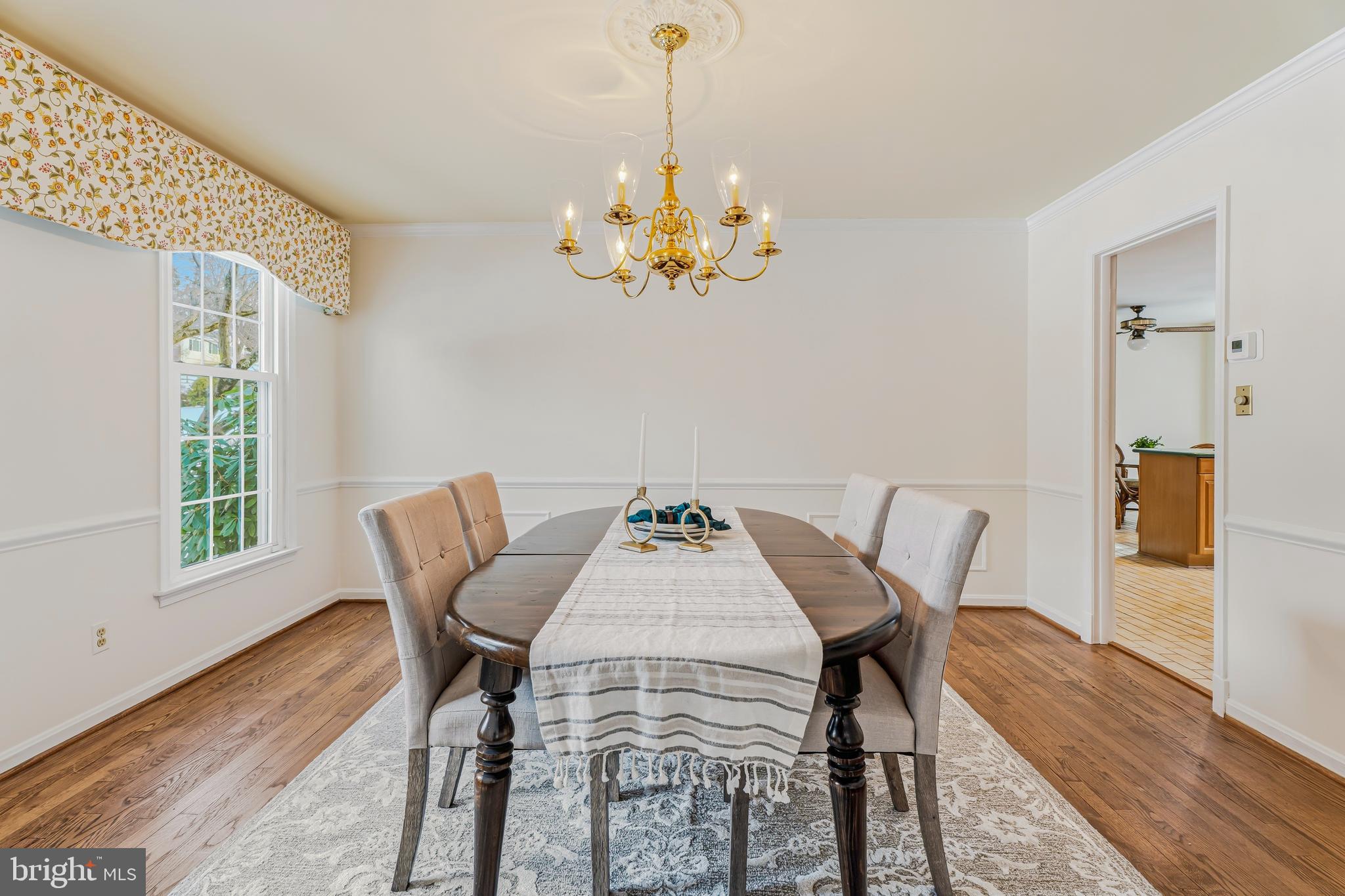 HOLLY KNOLL - Residential