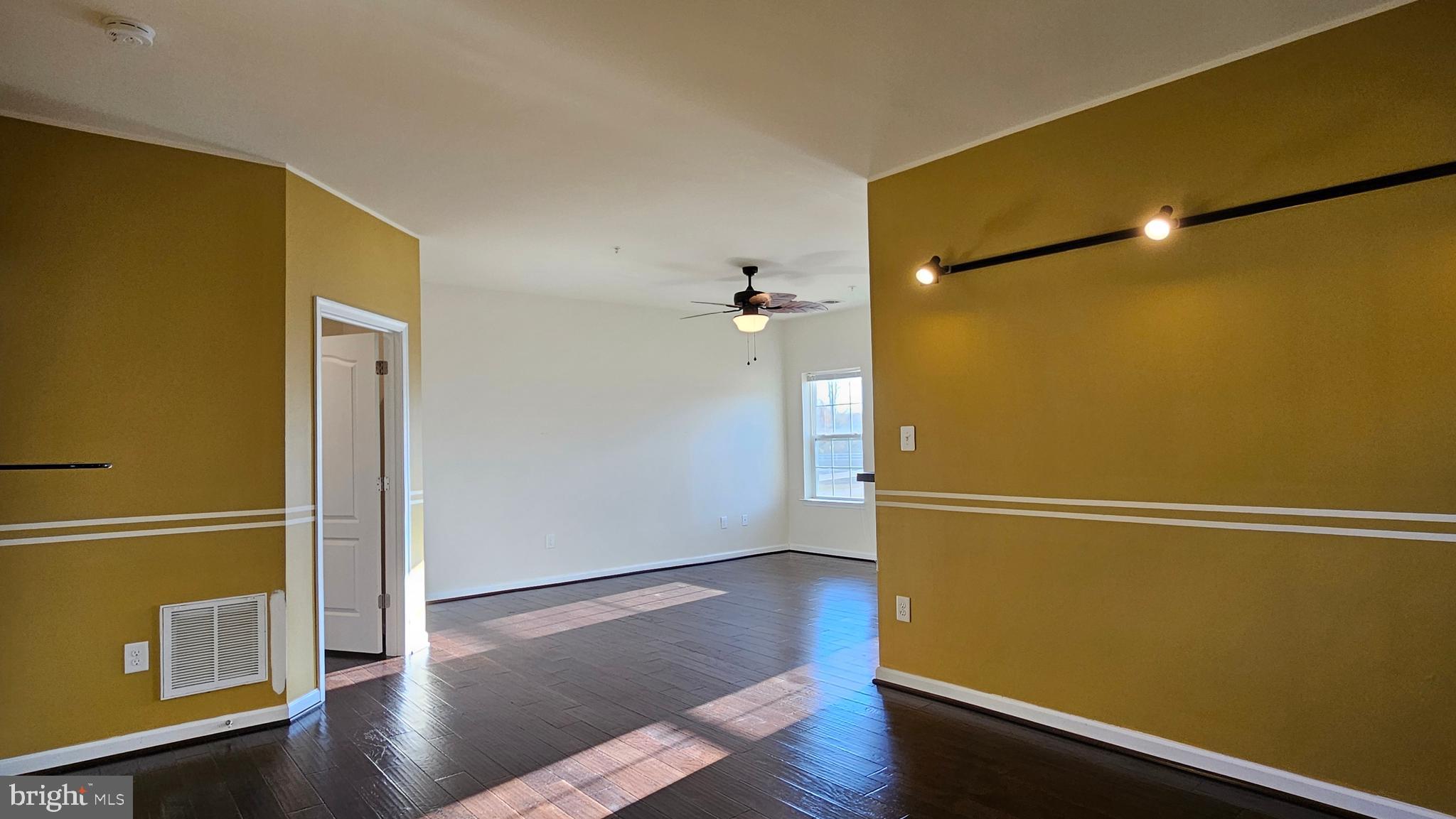 ST CHARLES SUB - HERITAGE - Residential Lease