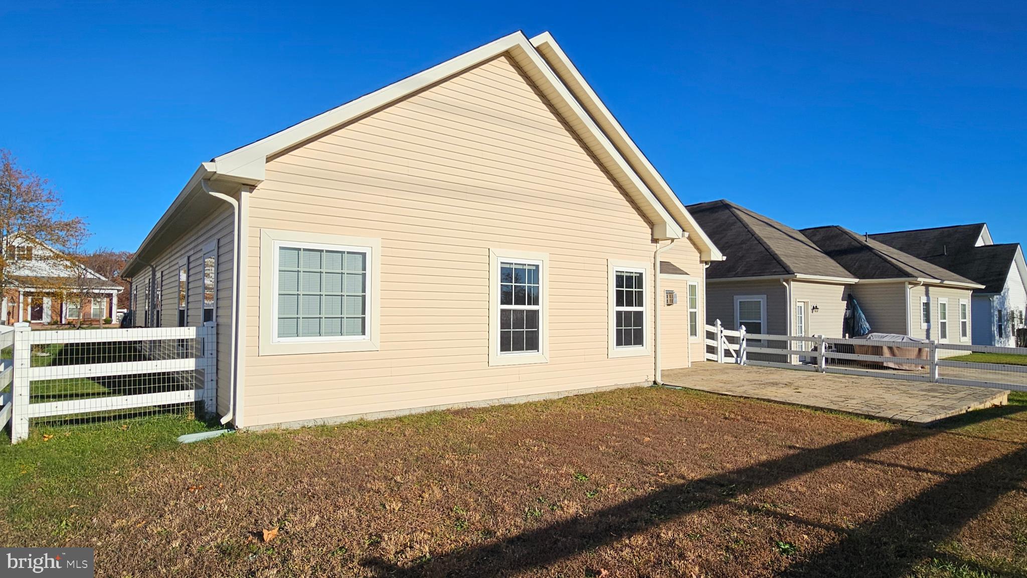 ST CHARLES SUB - HERITAGE - Residential Lease