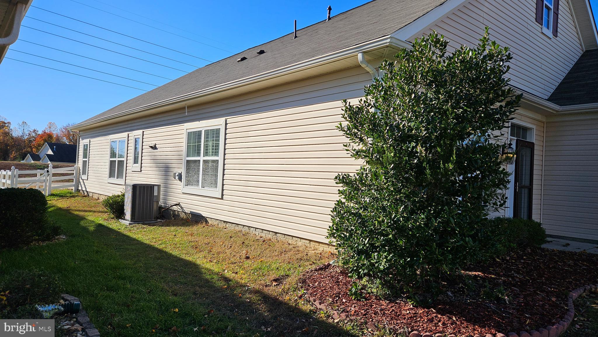 ST CHARLES SUB - HERITAGE - Residential Lease