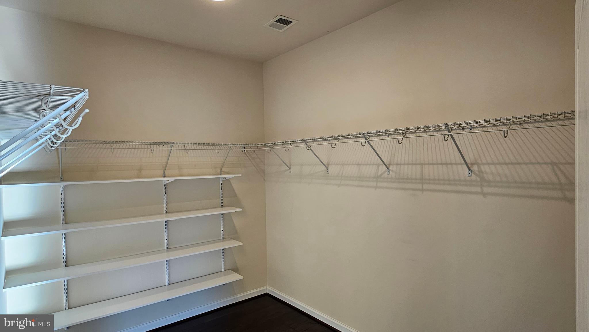 ST CHARLES SUB - HERITAGE - Residential Lease