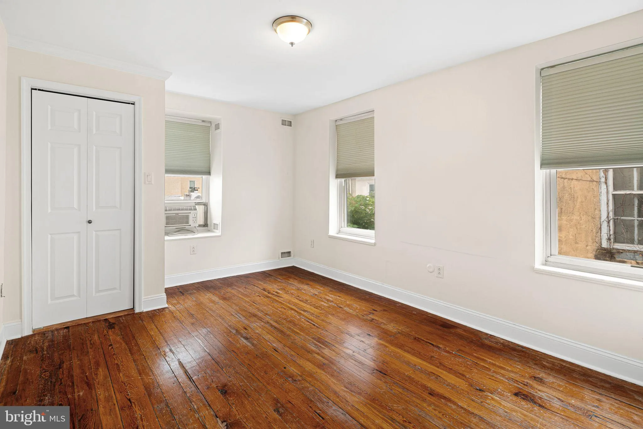 Philadelphia, Pennsylvania 19130, United States, 3 Bedrooms Bedrooms, ,1 BathroomBathrooms,Residential,Active,210319