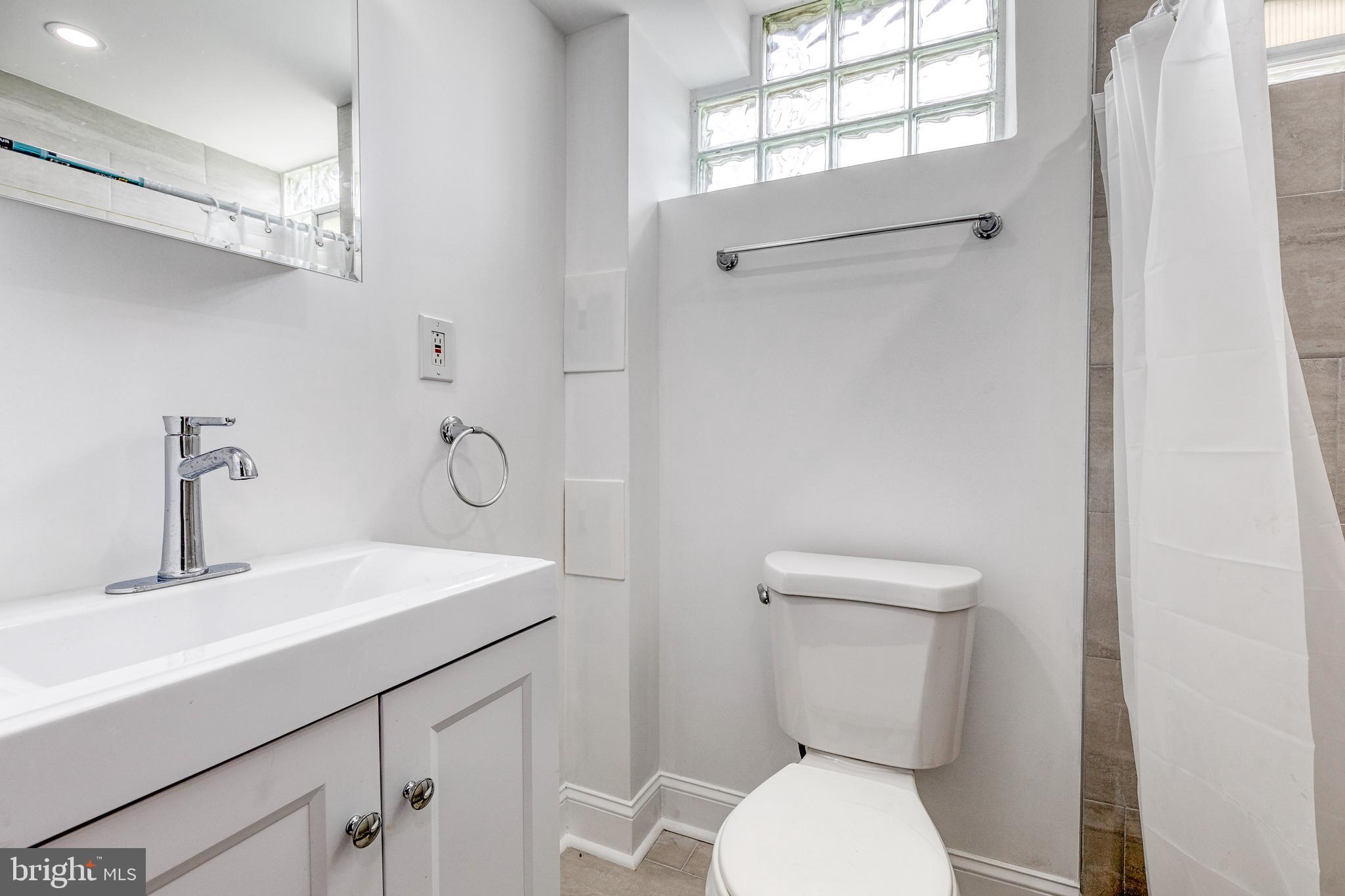 BELAIR-EDISON - Residential Lease