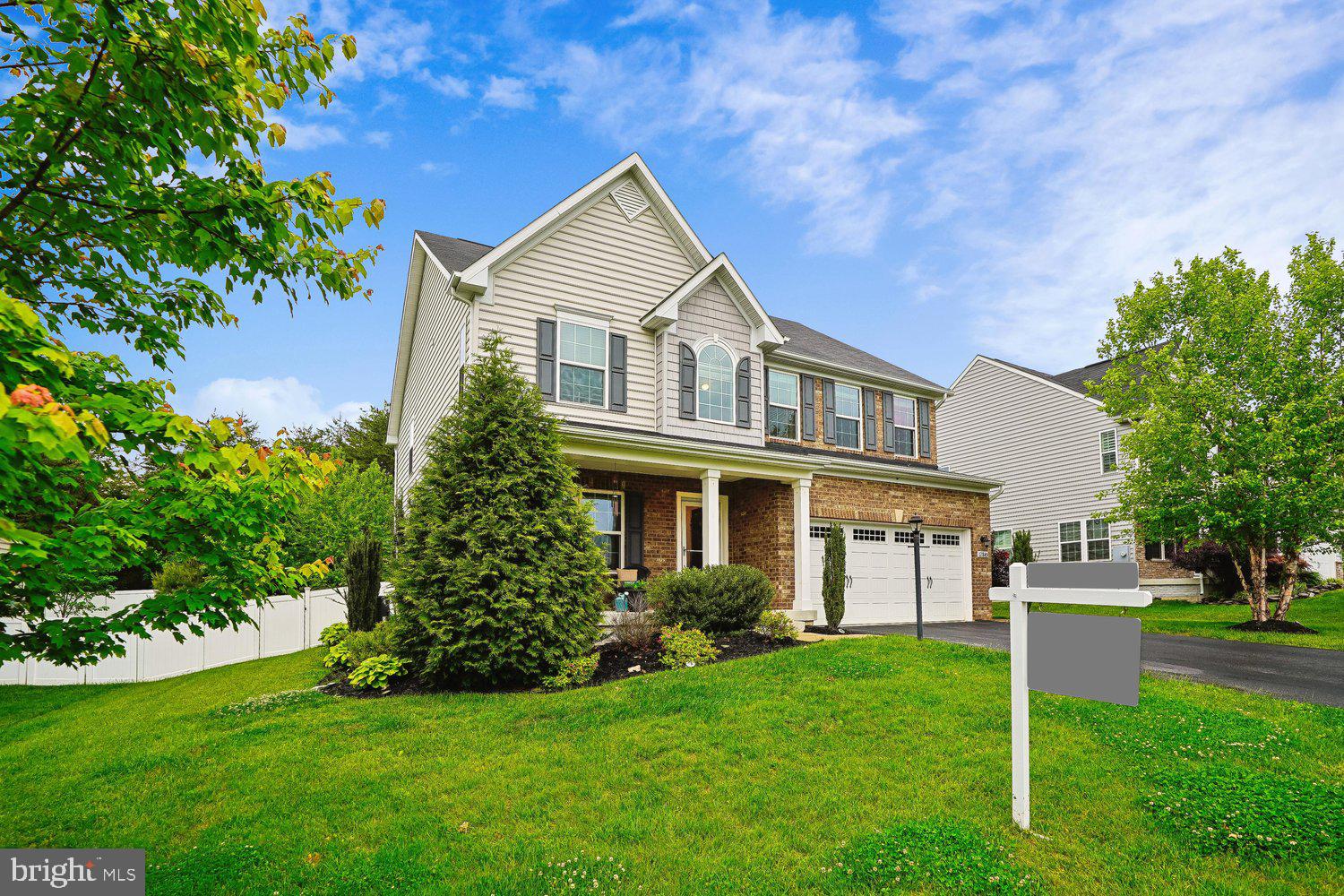 HOADLY MANOR ESTATES - Residential