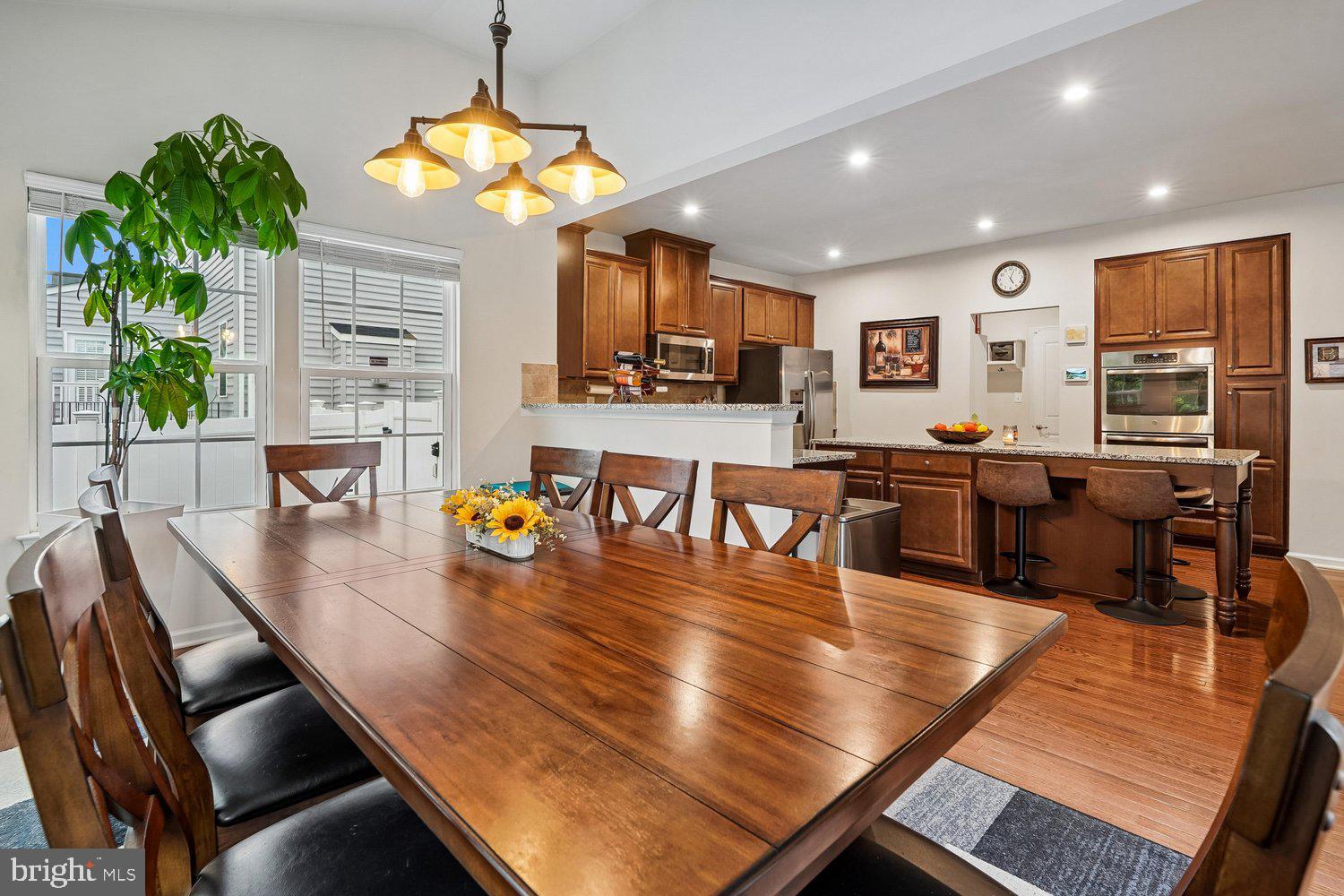 HOADLY MANOR ESTATES - Residential