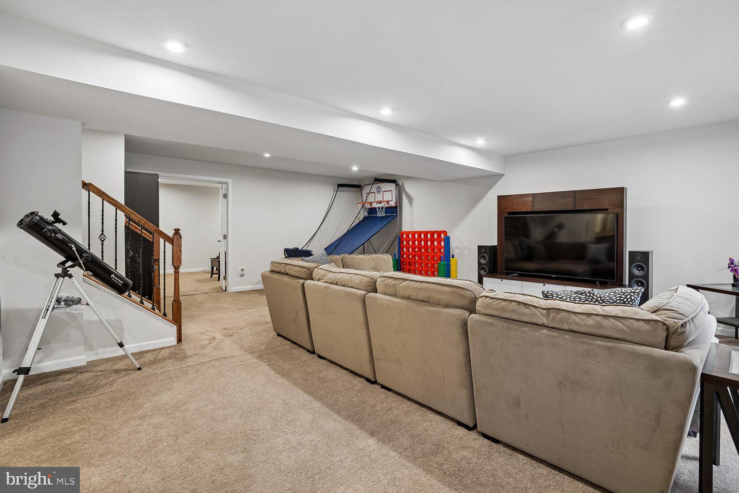 HOADLY MANOR ESTATES - Residential