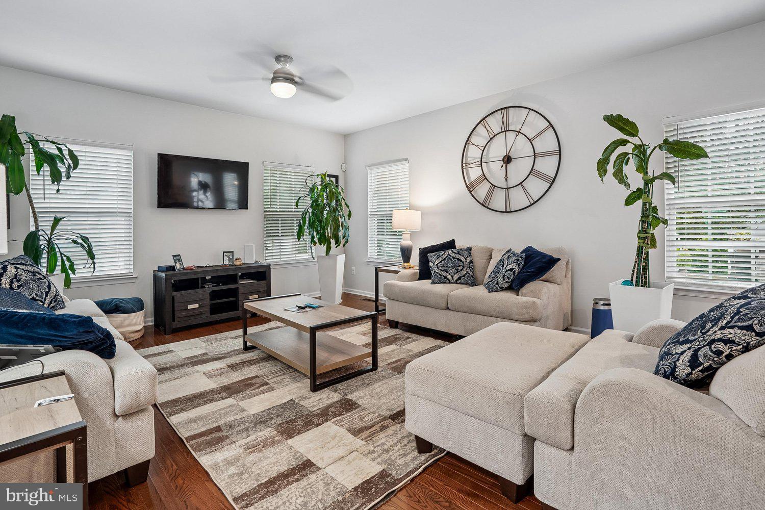 HOADLY MANOR ESTATES - Residential
