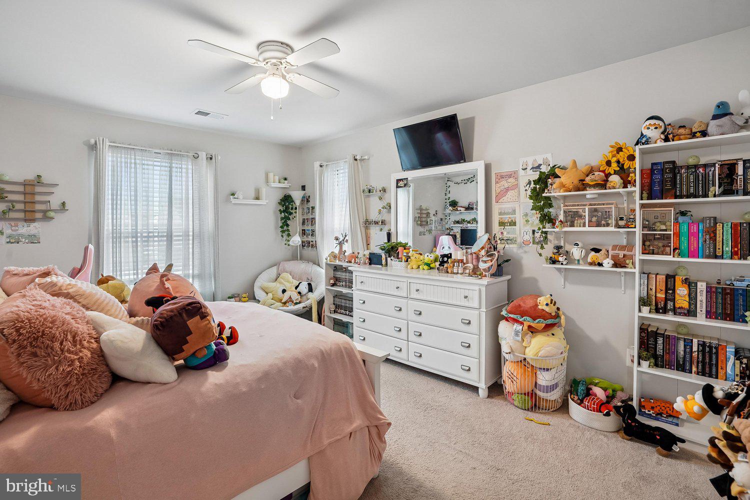 HOADLY MANOR ESTATES - Residential