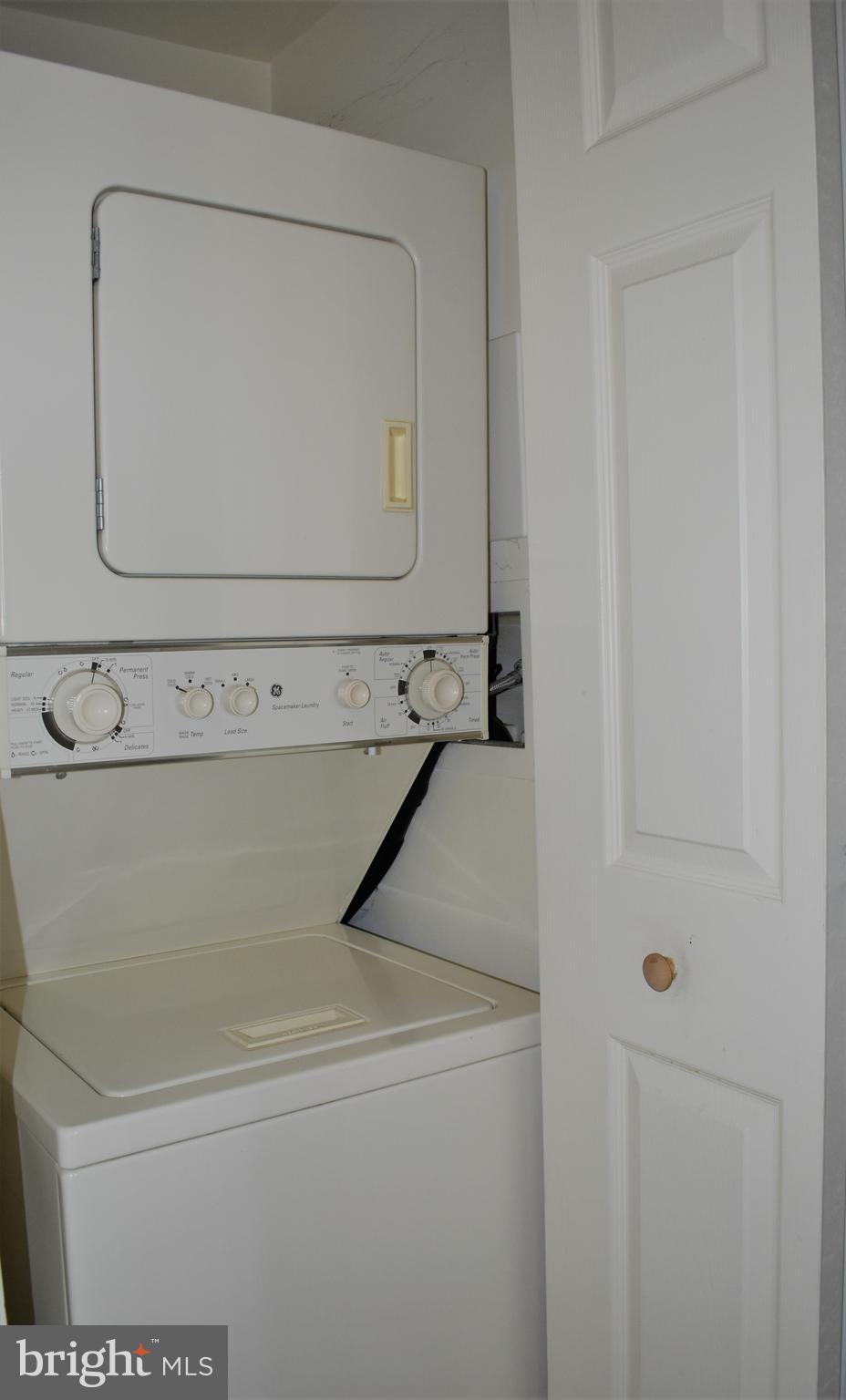 GROSVENOR - Residential Lease