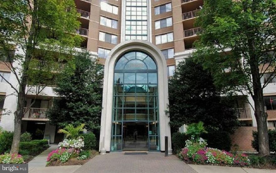 You'll love this luxury building with all the perks!
WATER included!
One reserved spot in garage.
Offering a fantastic 1 bedroom & 1 bathroom condo in a luxury building located at Grosvenor Park on the 18th floor with spectacular city view.
Garage parking and walk to metro!
Featuring open kitchen, spacious bedroom, and large living room/dining room combo. Washer & dryer are located in unit.
Enjoy tennis, fitness and club room and swimming in the warmer months.
Directly across the street from the metro station. Within minutes to I-495, I-270 and the ICC. Call today!