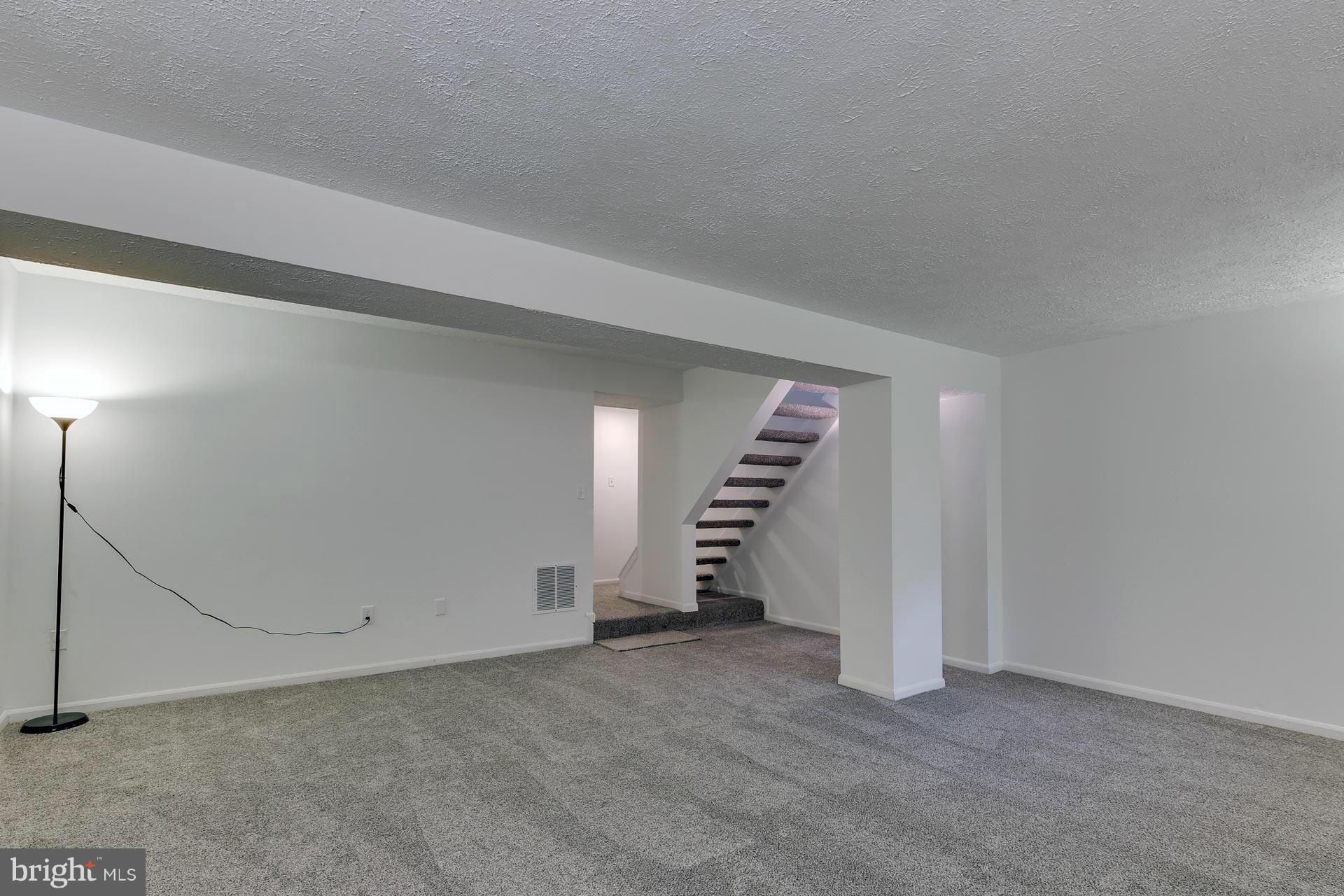 BEECH CREEK - Residential