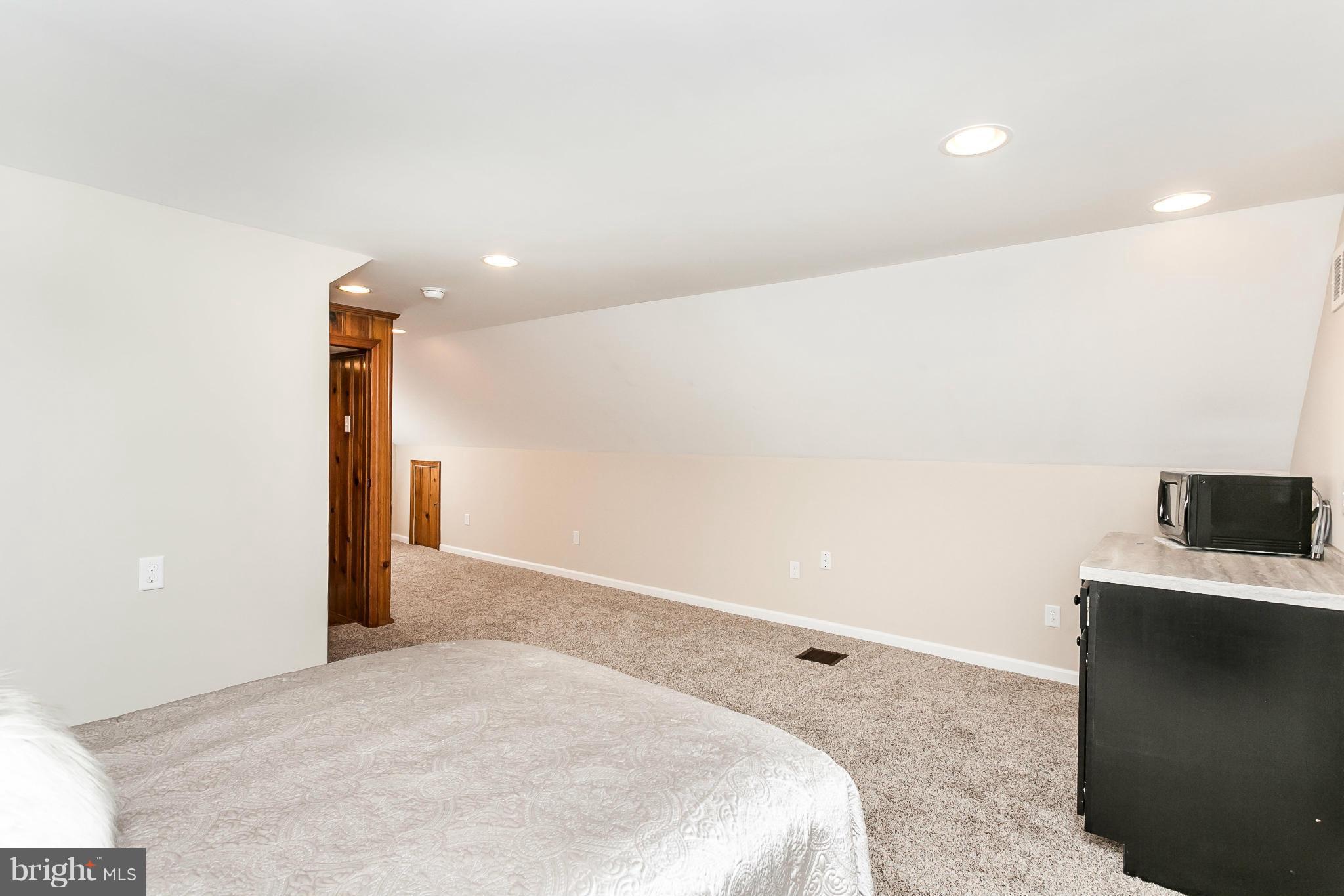 WHITE MARSH - Residential