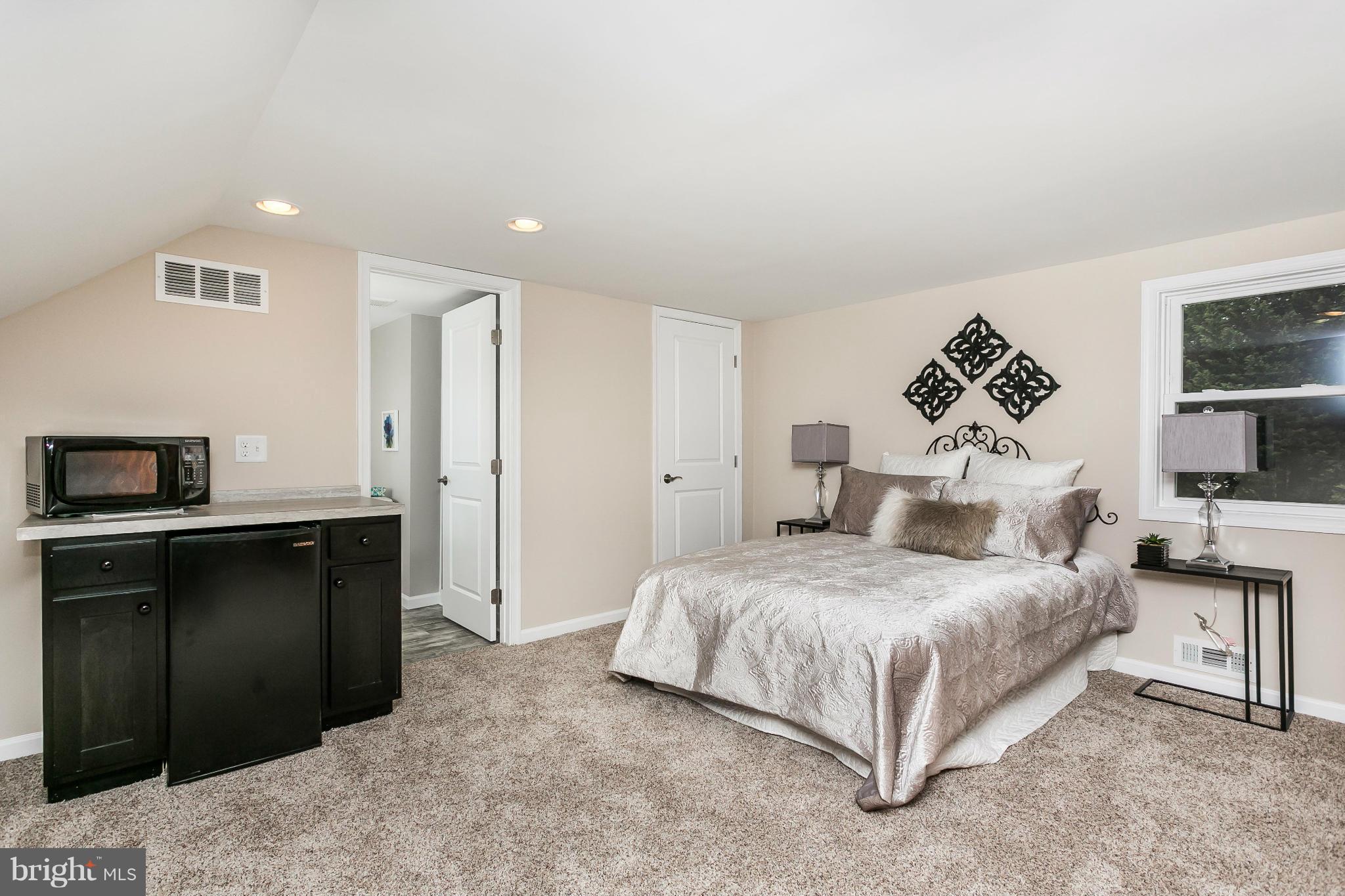 WHITE MARSH - Residential