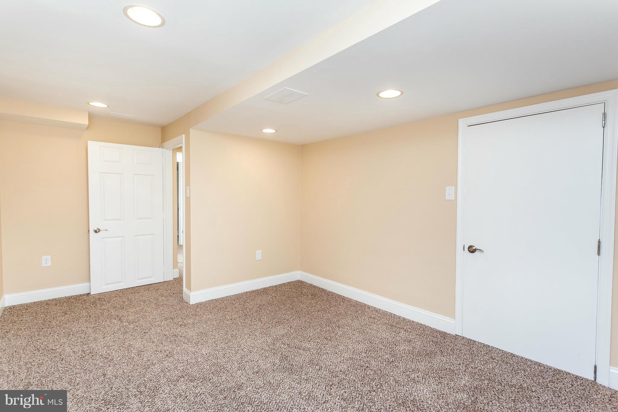 WHITE MARSH - Residential