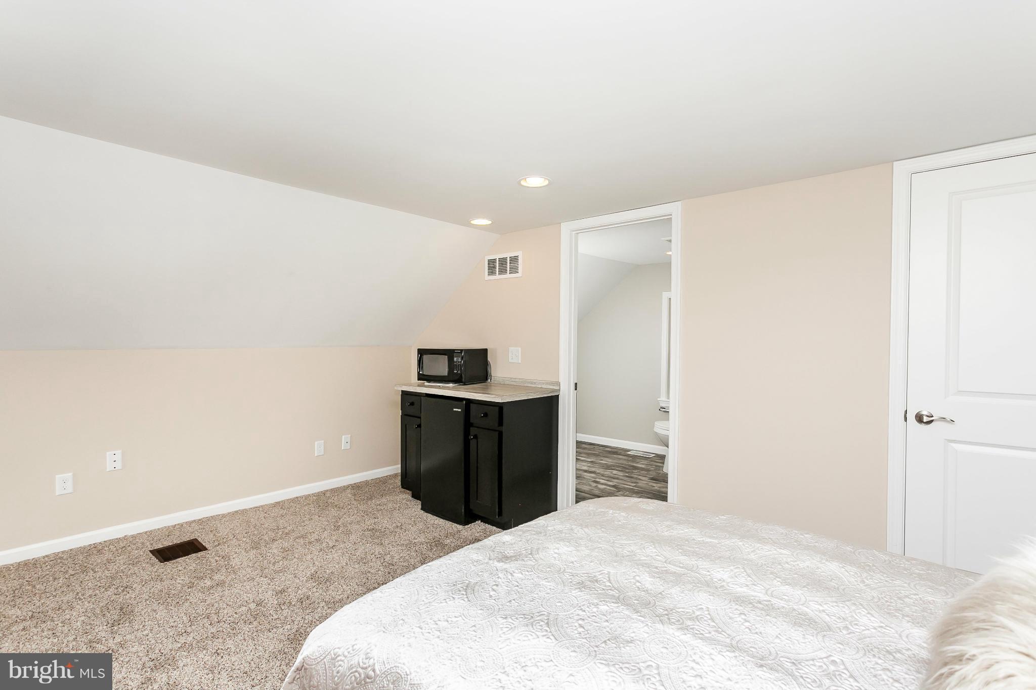 WHITE MARSH - Residential