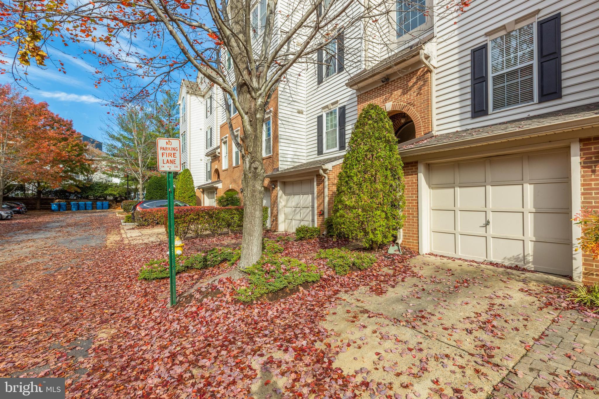 THE MANORS AT STONEGATE - Residential