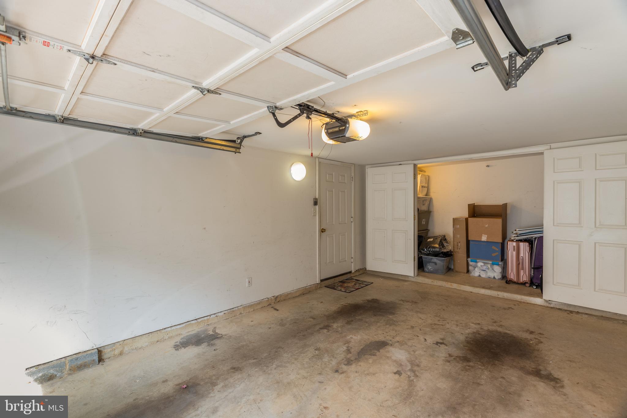 THE MANORS AT STONEGATE - Residential