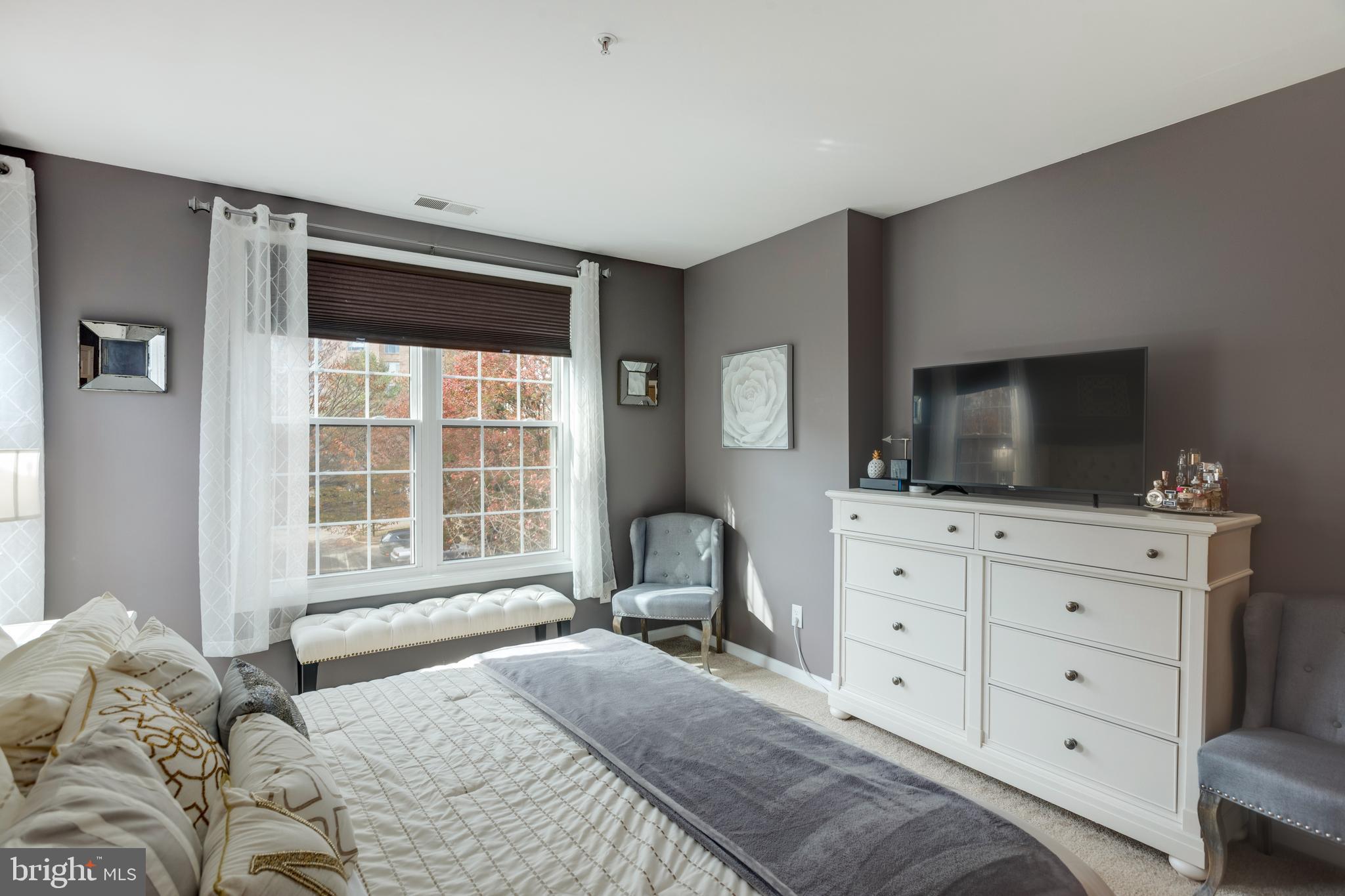 THE MANORS AT STONEGATE - Residential