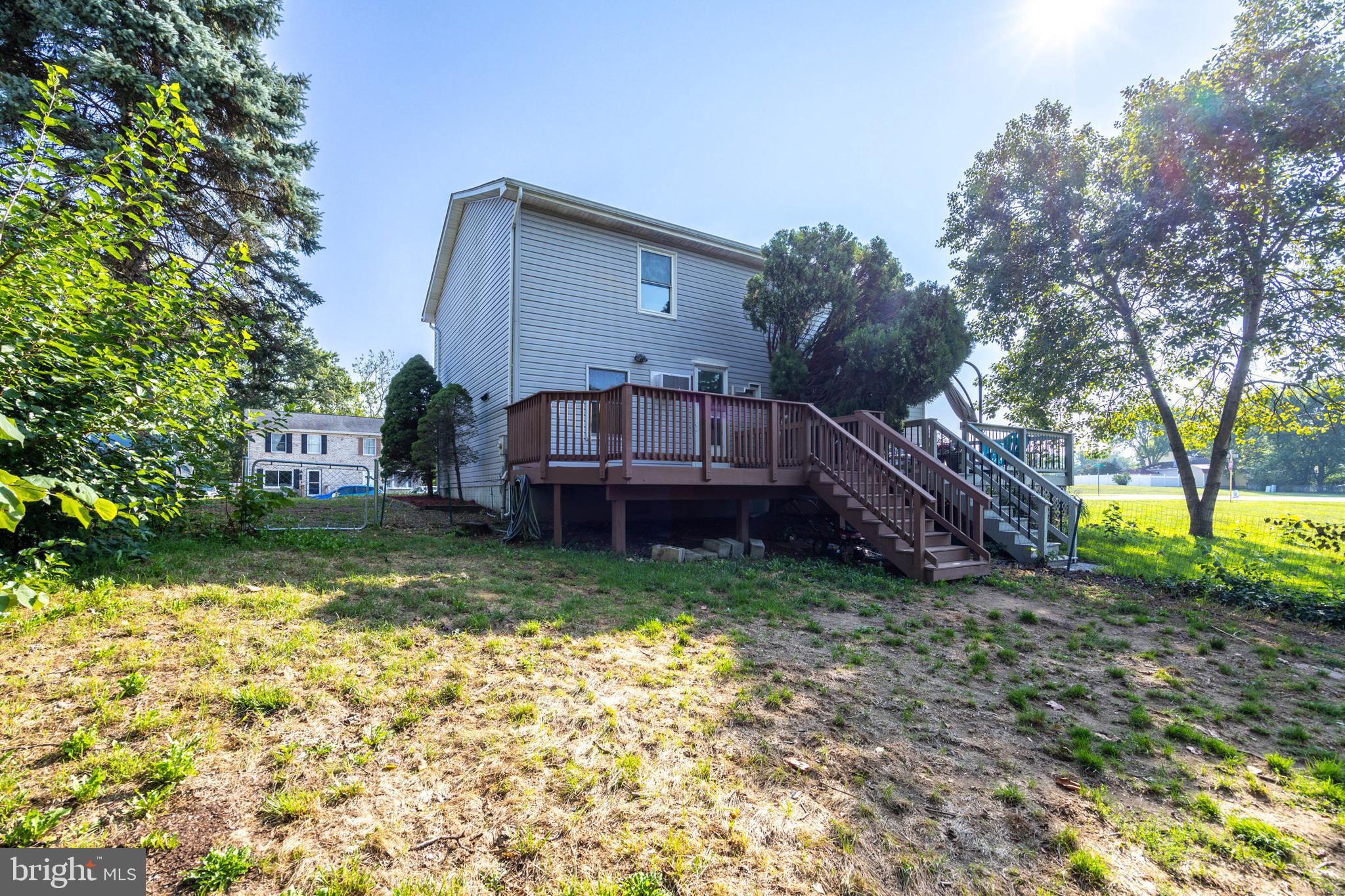 LAKERIDGE - Residential