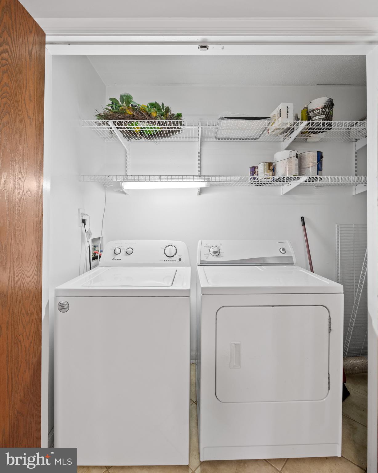 LAKERIDGE - Residential