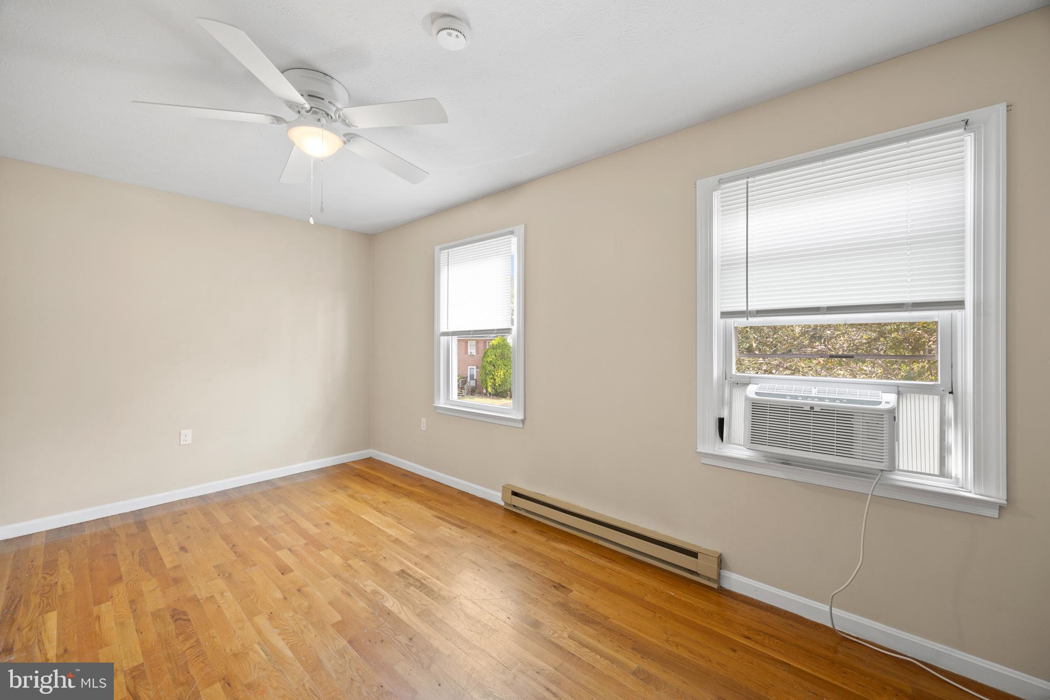 LAKERIDGE - Residential