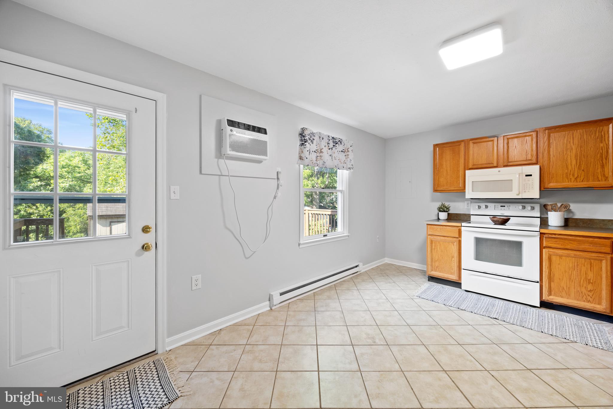 LAKERIDGE - Residential