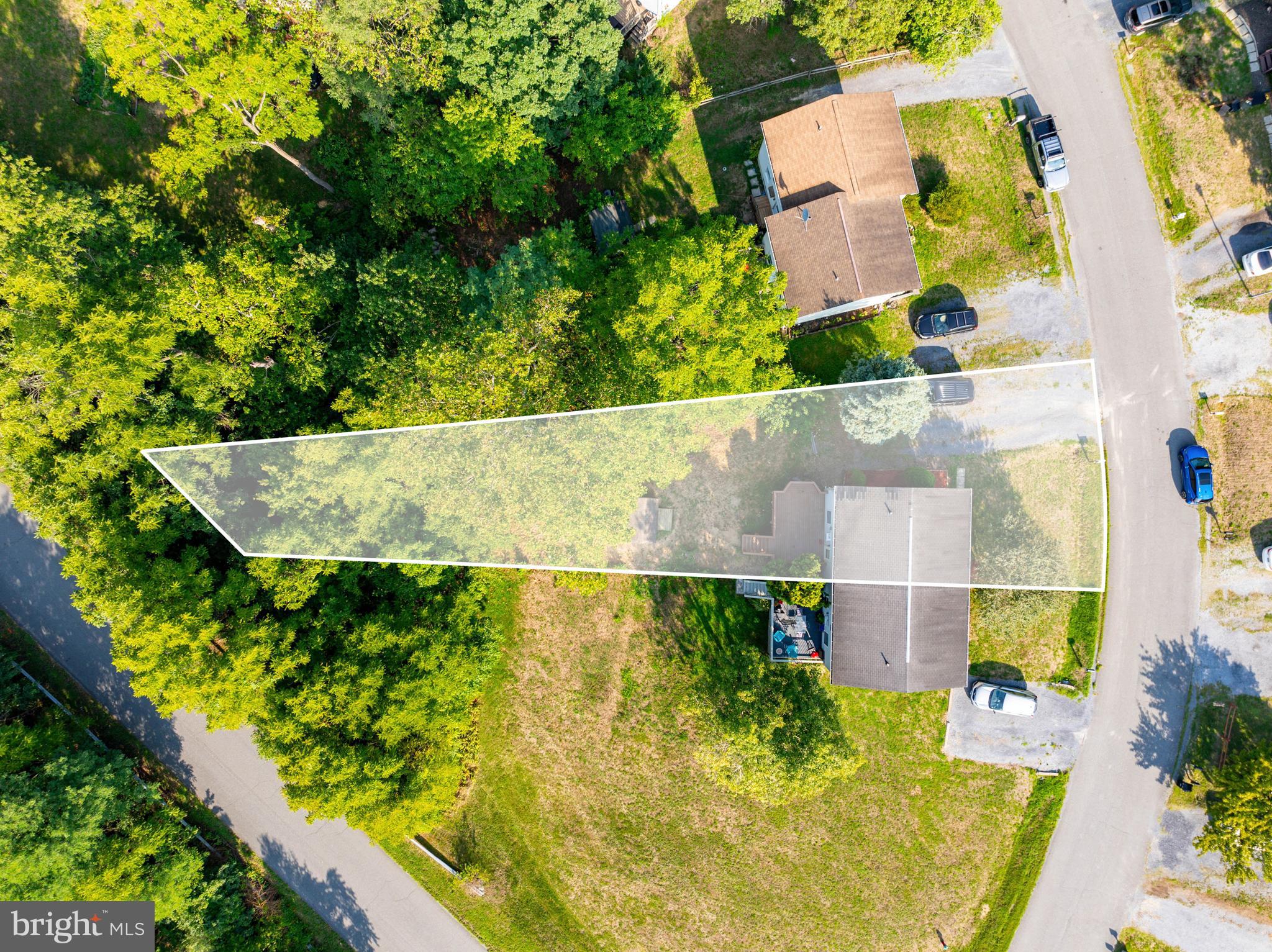 LAKERIDGE - Residential