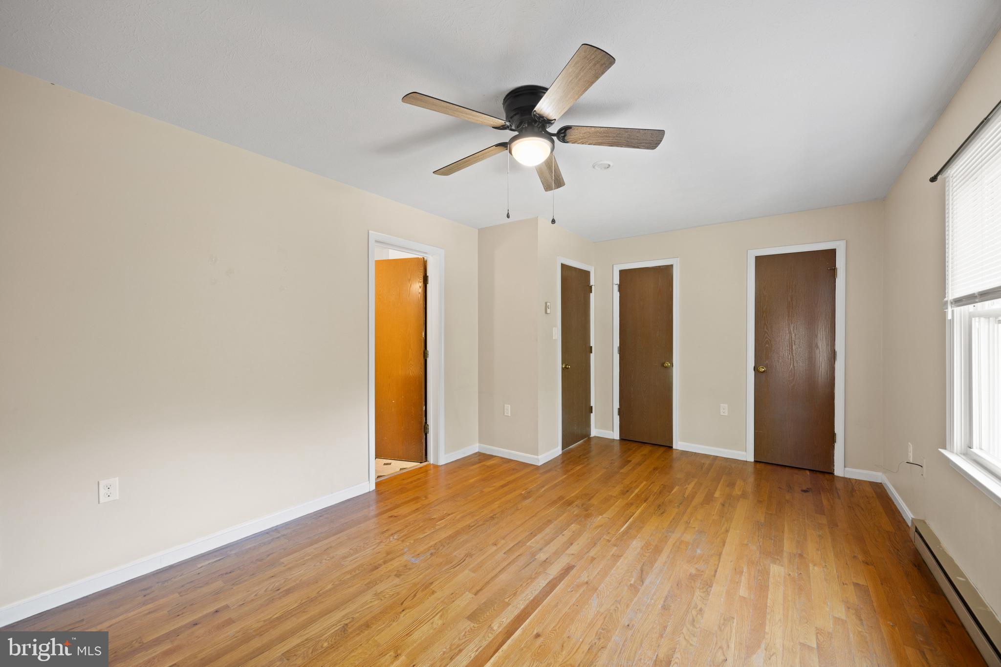 LAKERIDGE - Residential