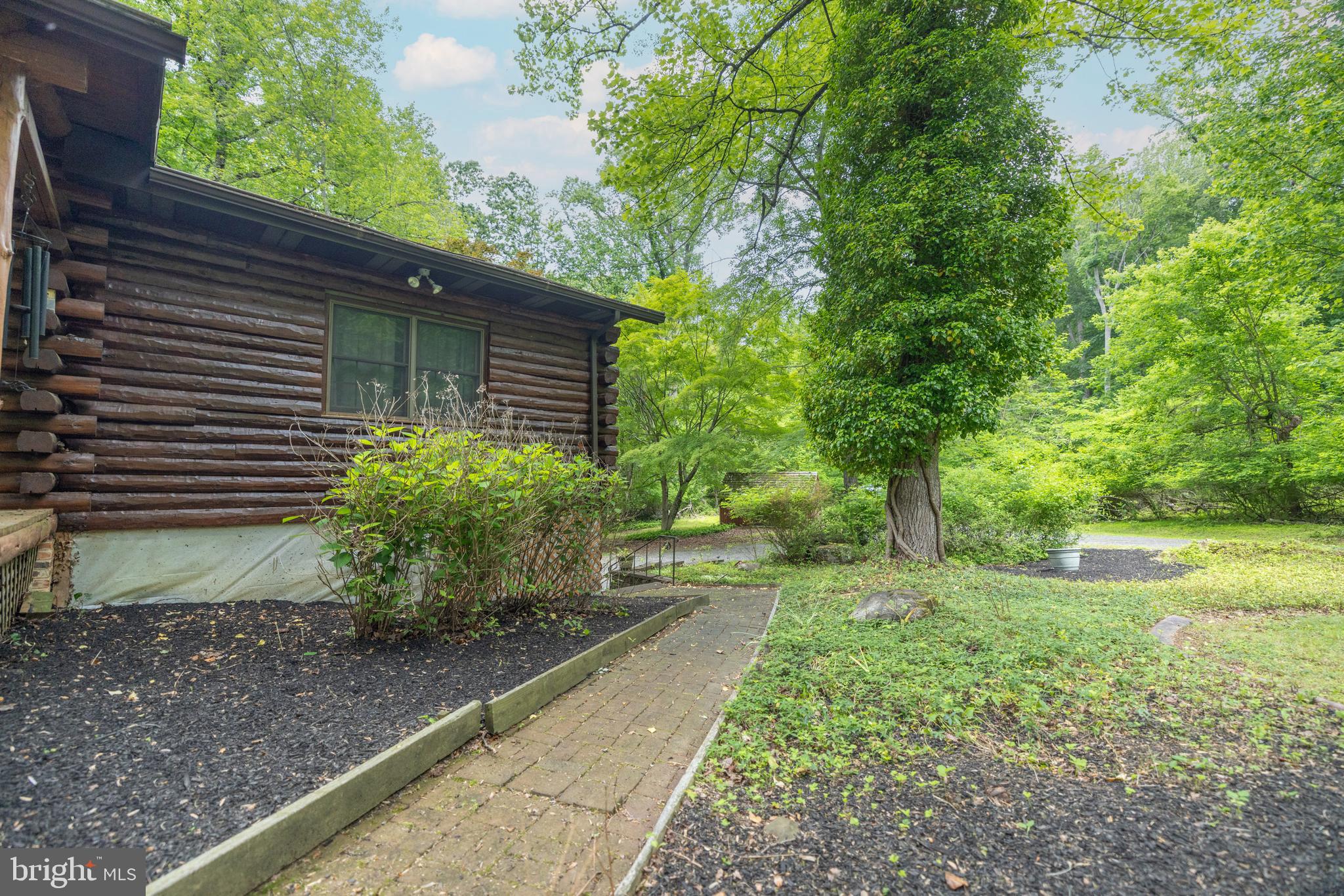 THORNBURY - Residential