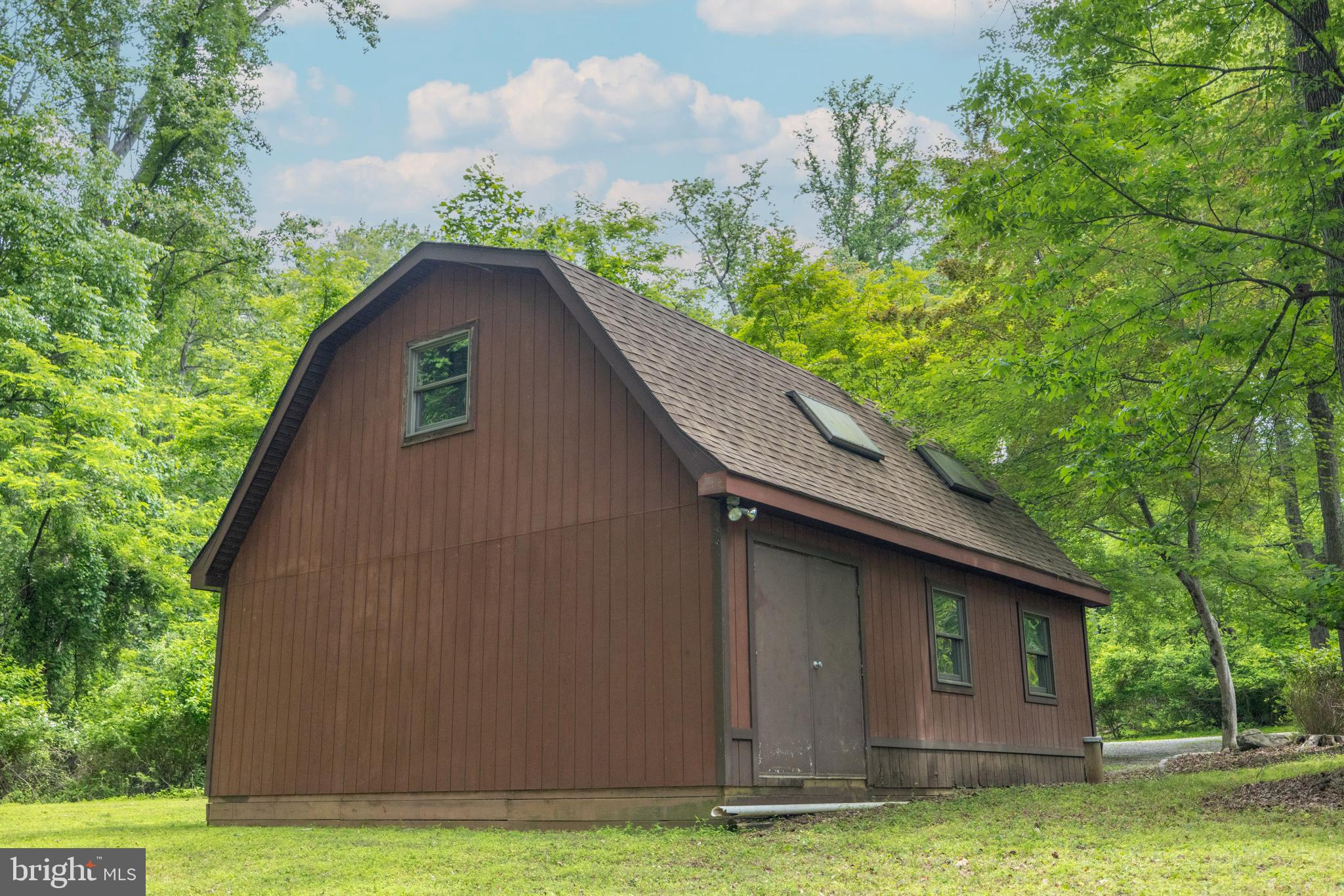 THORNBURY - Residential