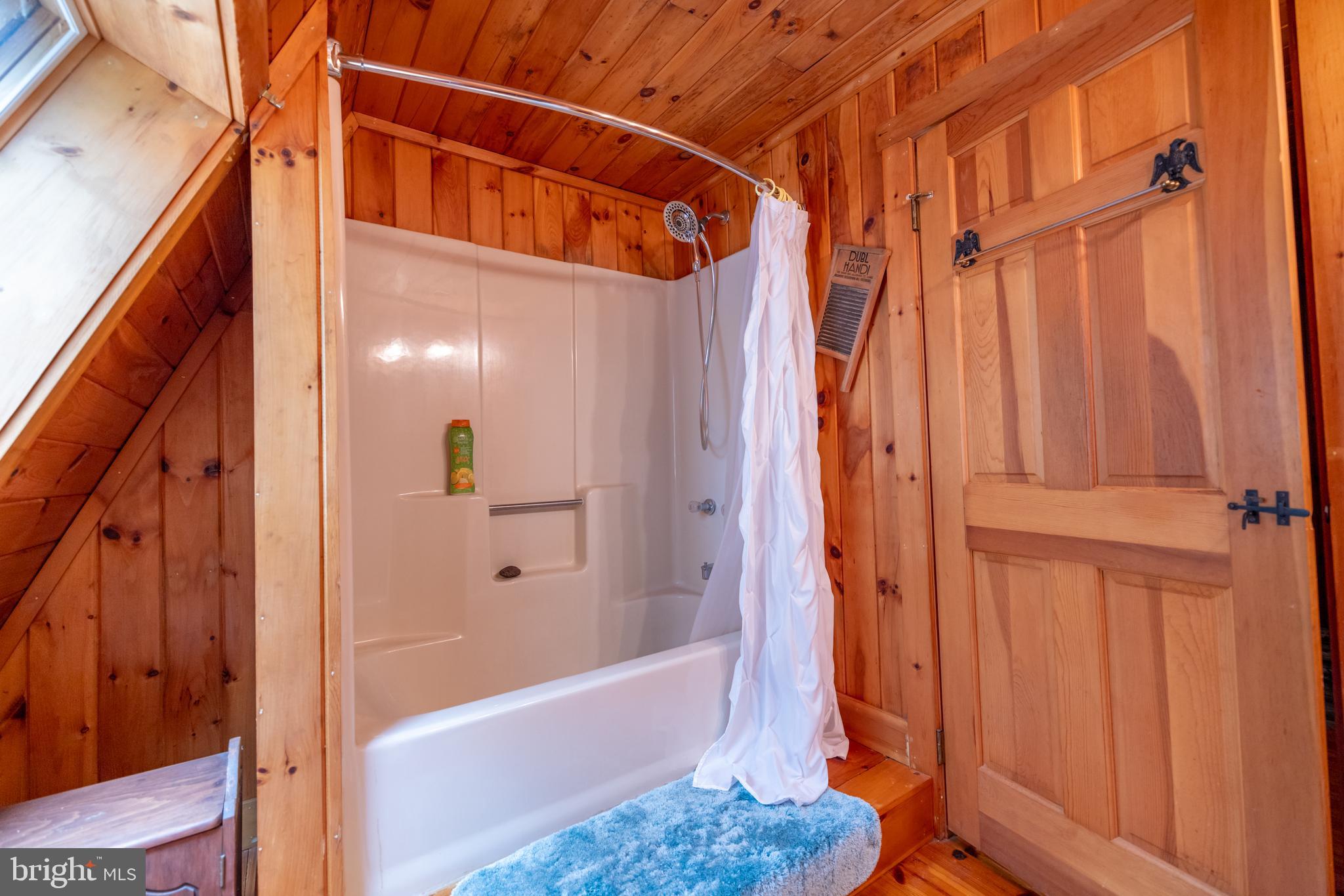 THORNBURY - Residential