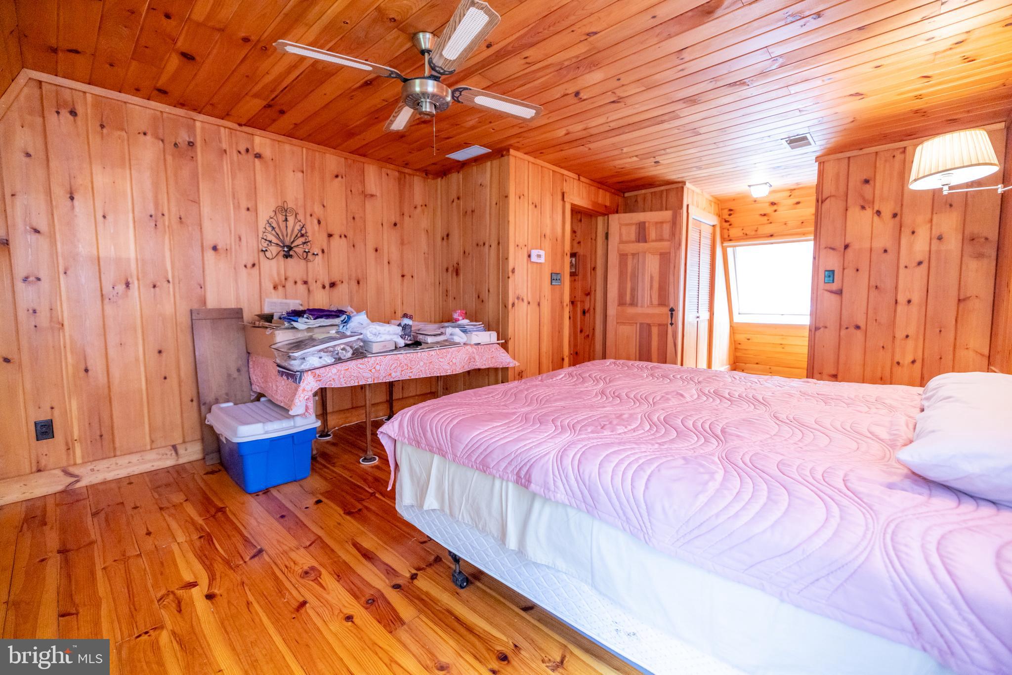 THORNBURY - Residential