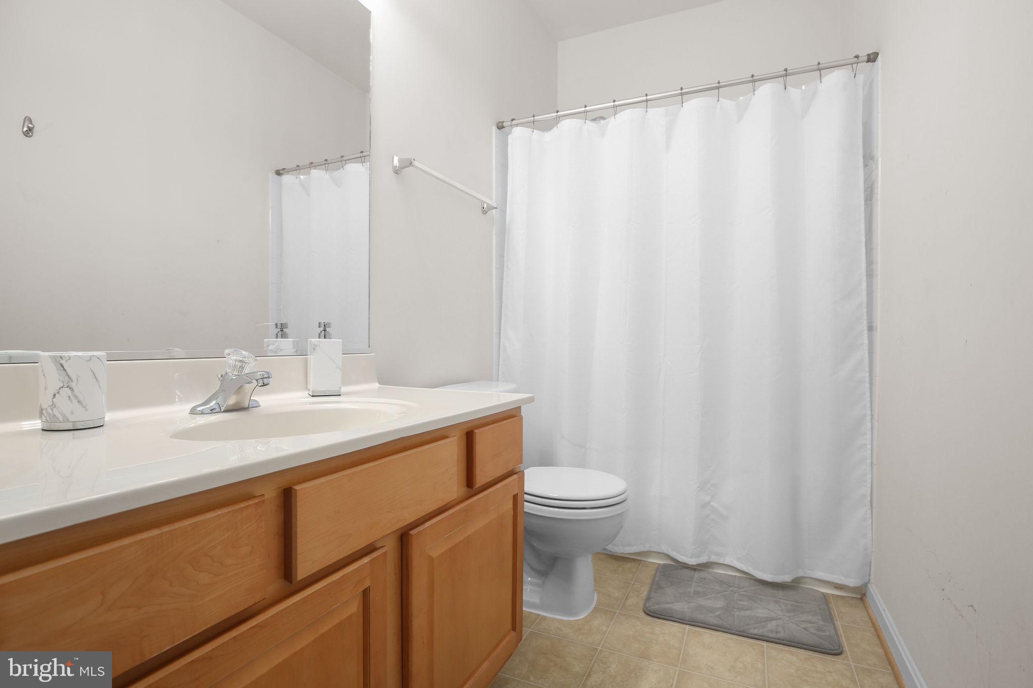 SALEM FIELDS - Residential