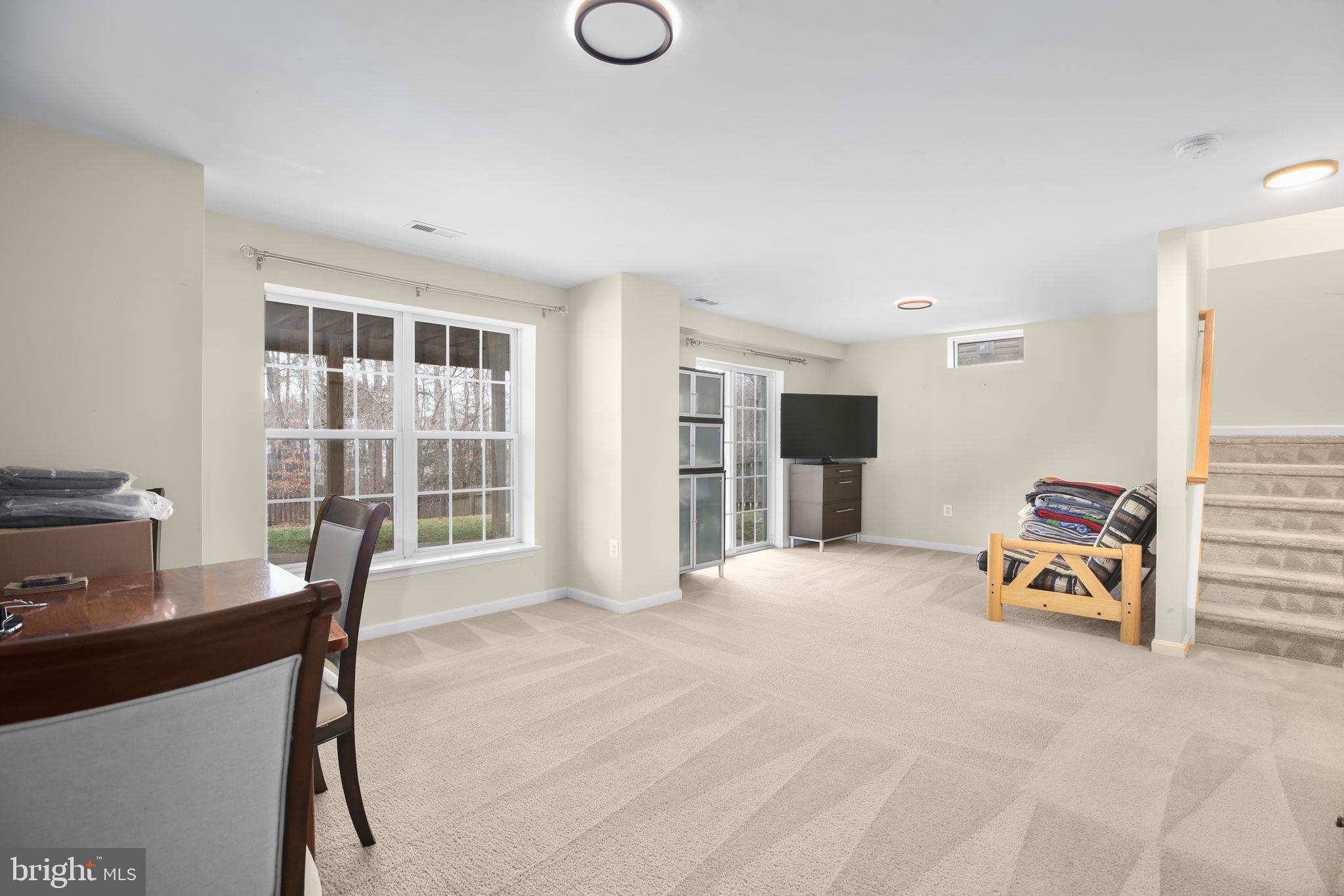 SALEM FIELDS - Residential