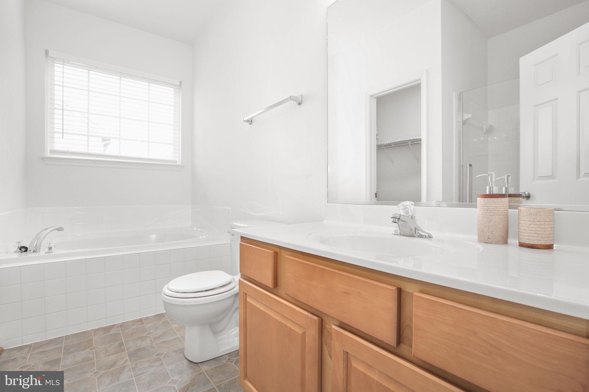 SALEM FIELDS - Residential