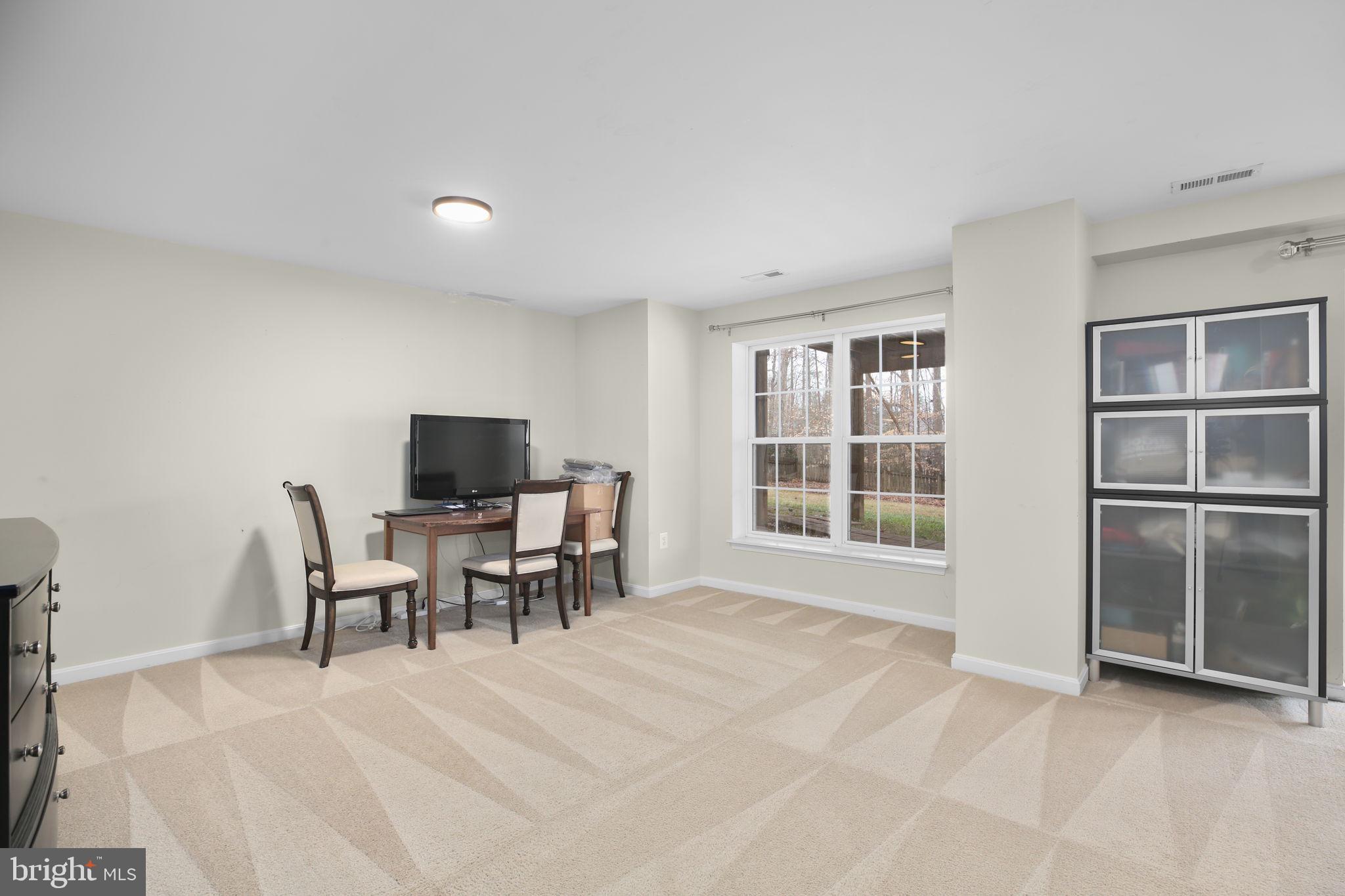 SALEM FIELDS - Residential