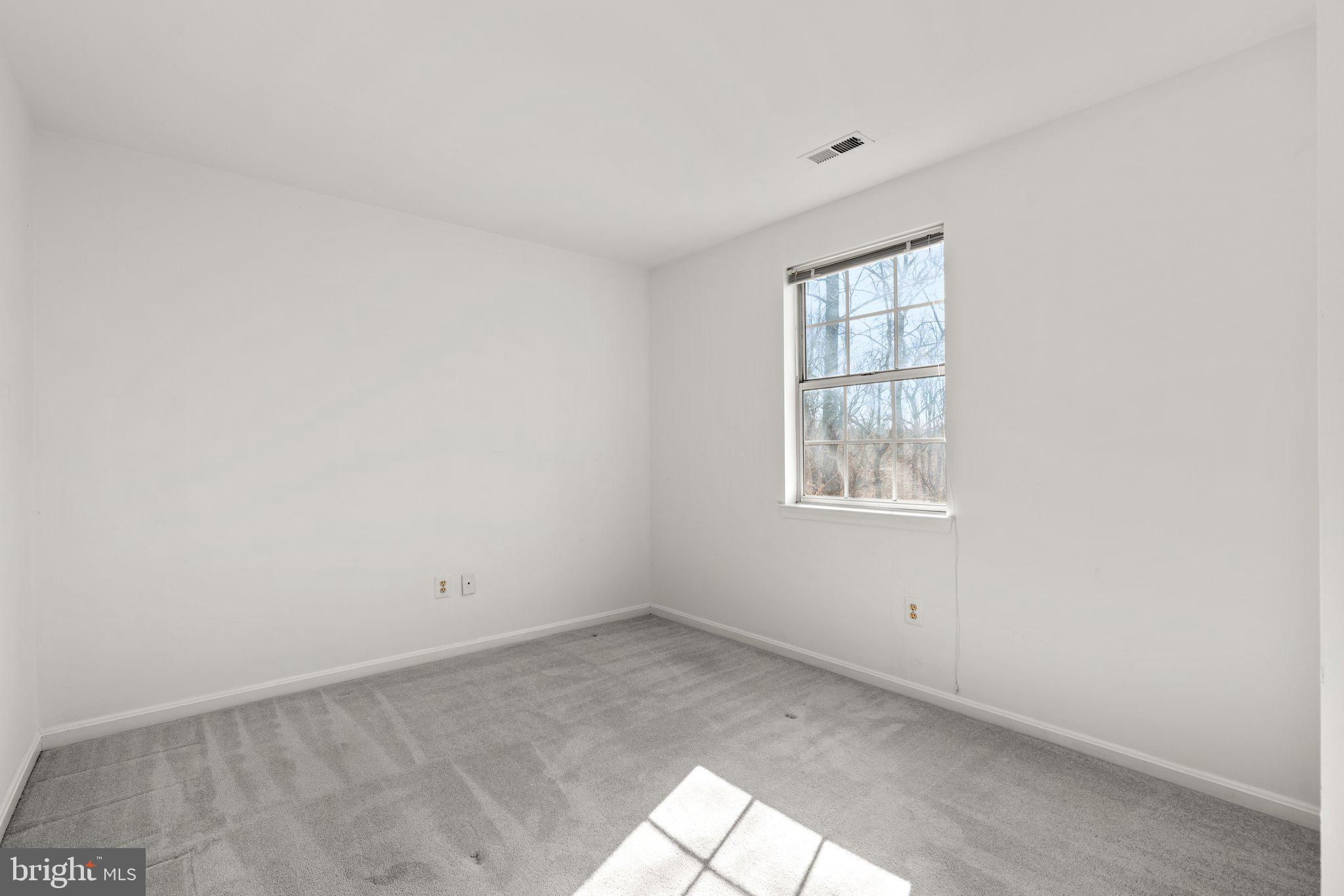 HUNTERS WOODS - Residential