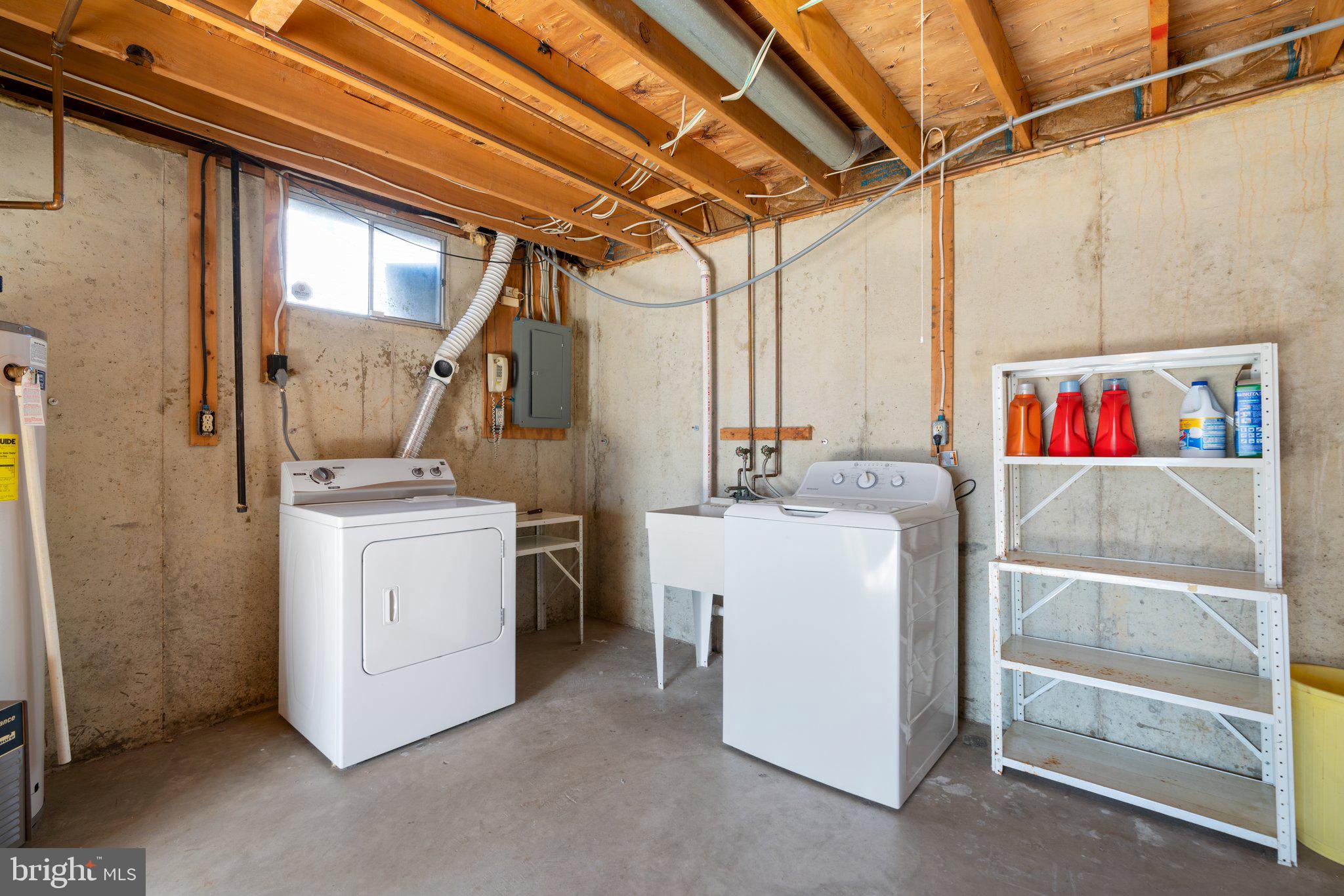 HUNTERS WOODS - Residential