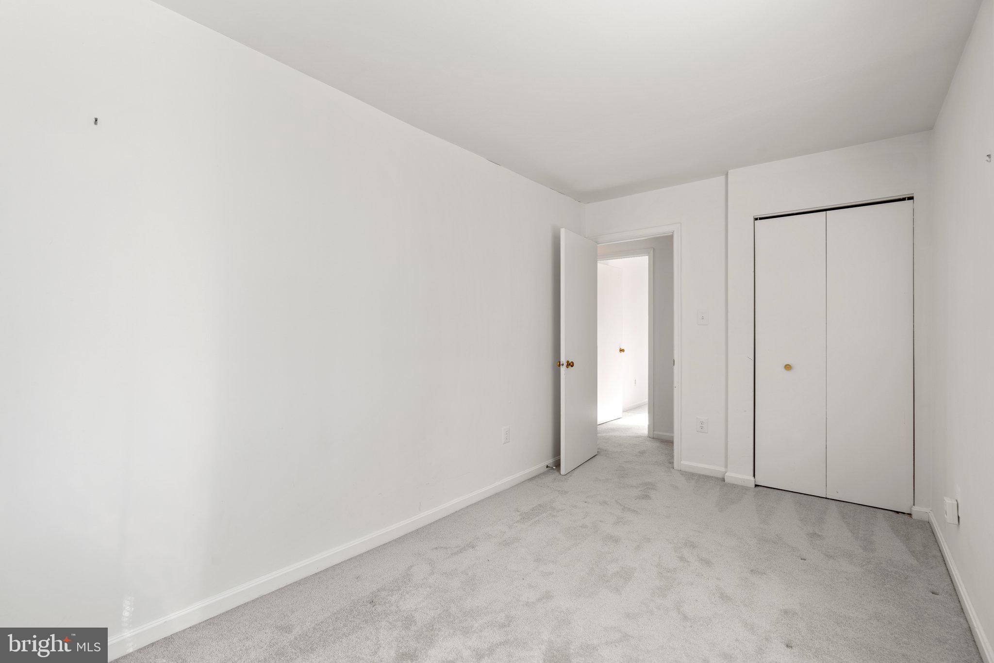 HUNTERS WOODS - Residential