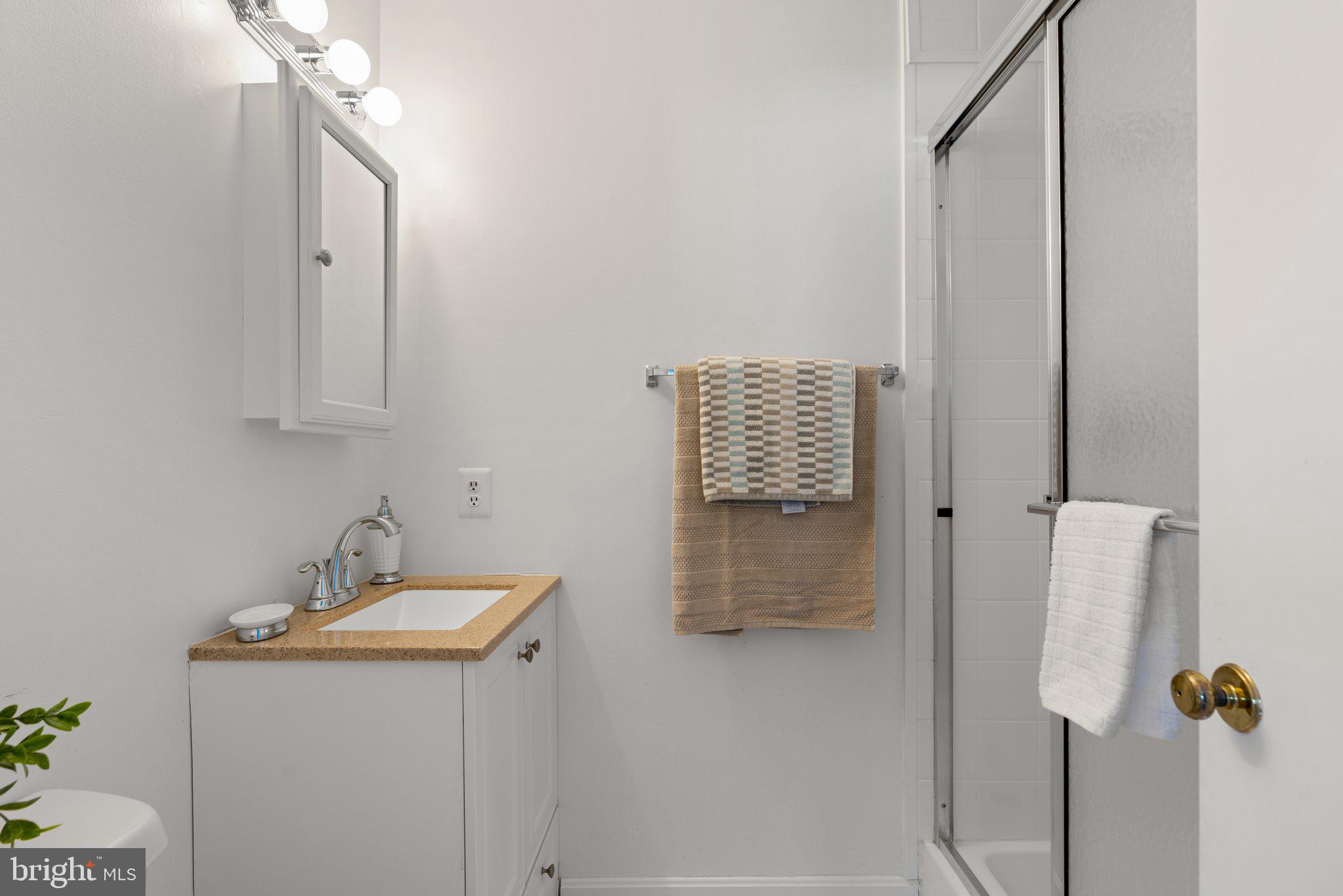 HUNTERS WOODS - Residential