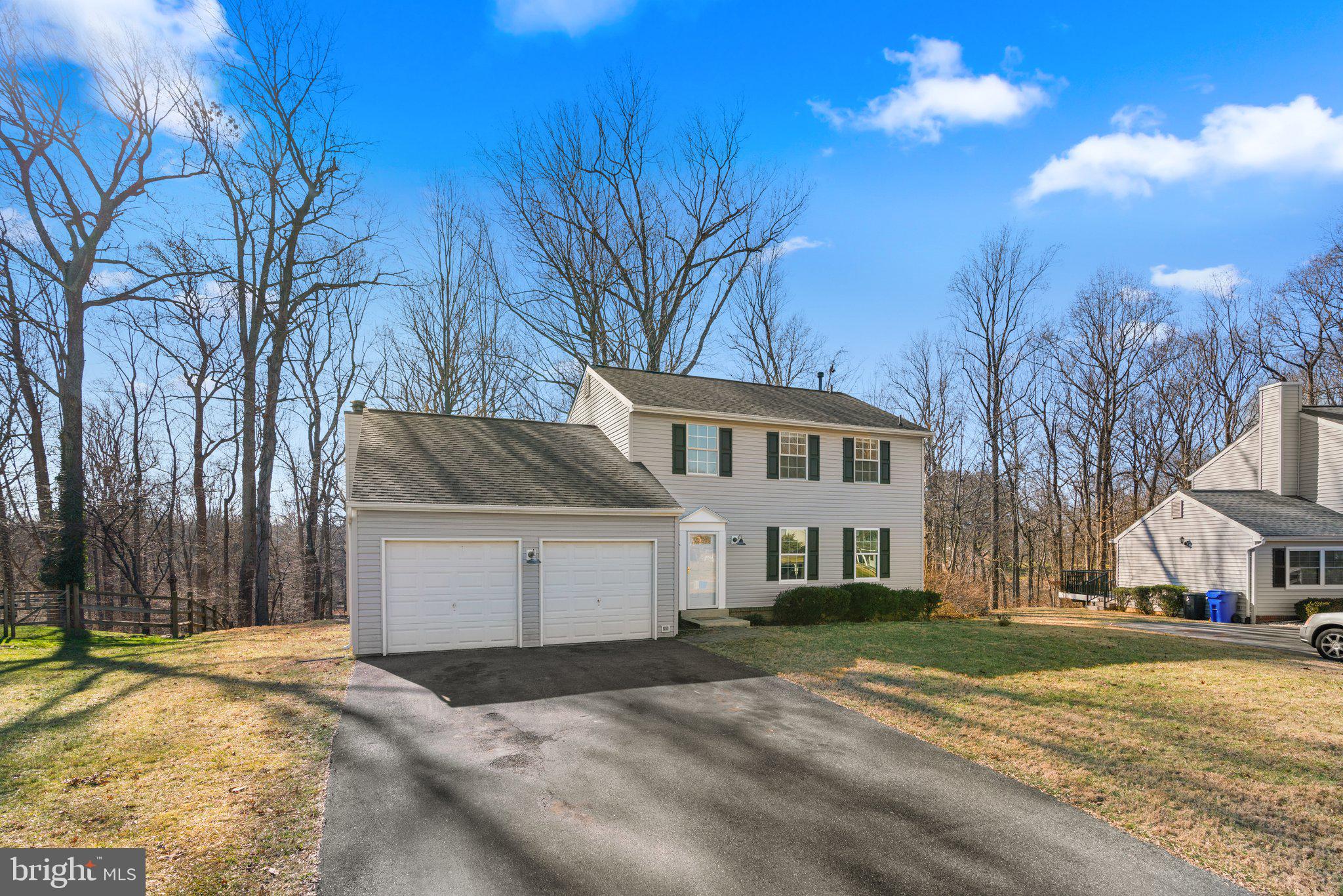 HUNTERS WOODS - Residential