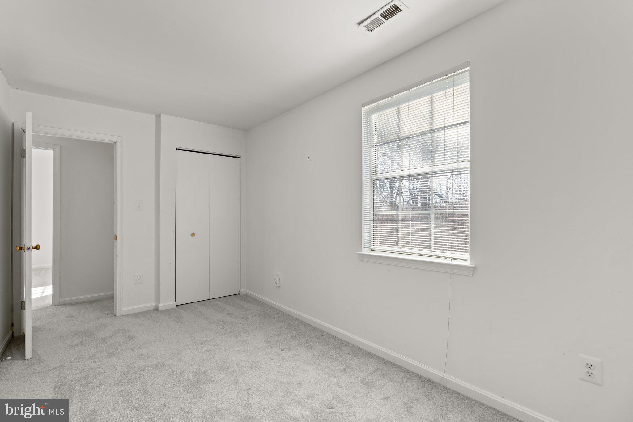 HUNTERS WOODS - Residential